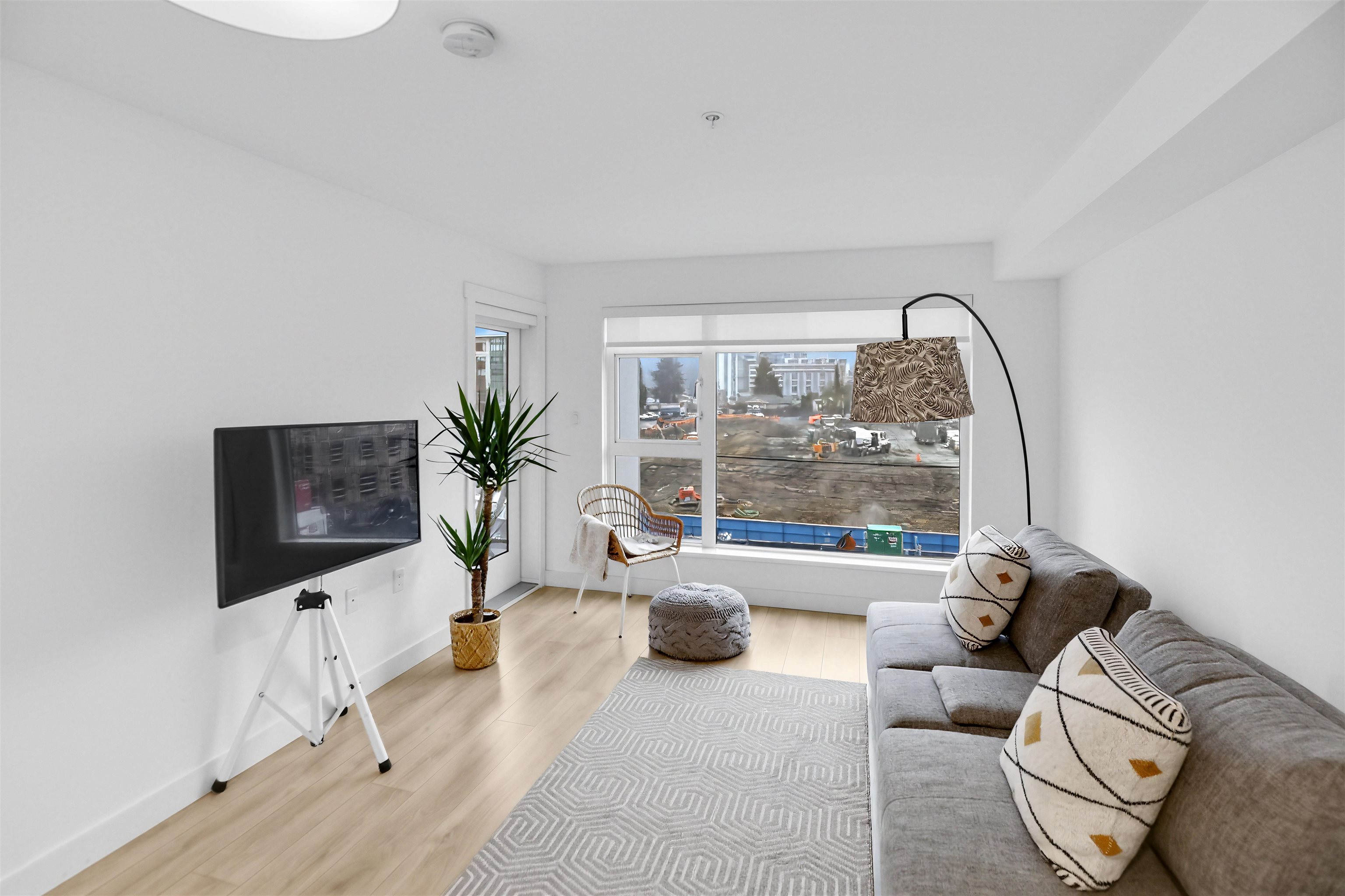 309 1519 CROWN STREET, R3080041, BC,