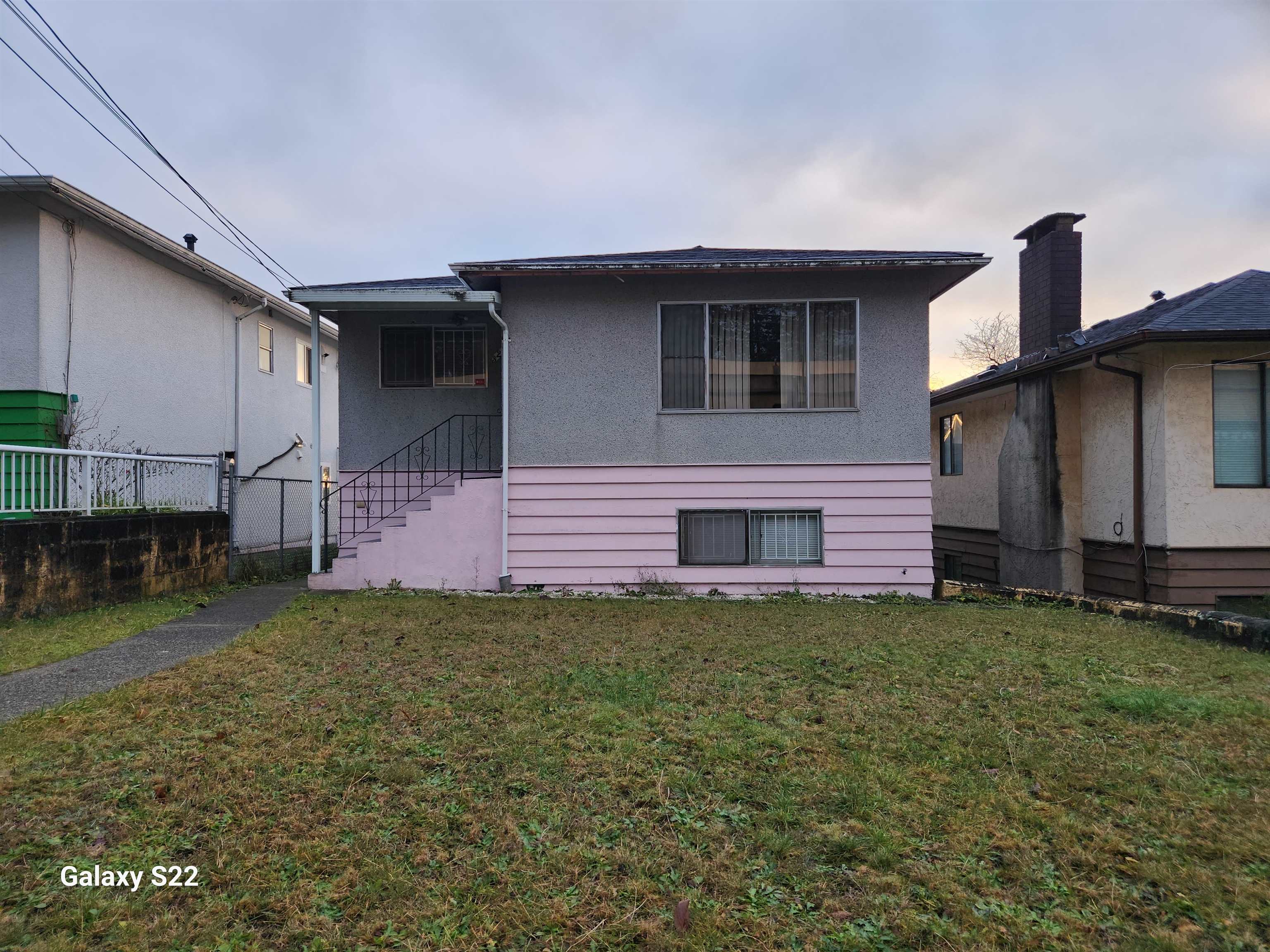 3228 VANNESS AVENUE, Vancouver BC V5R 5A5, R3080105, BC,