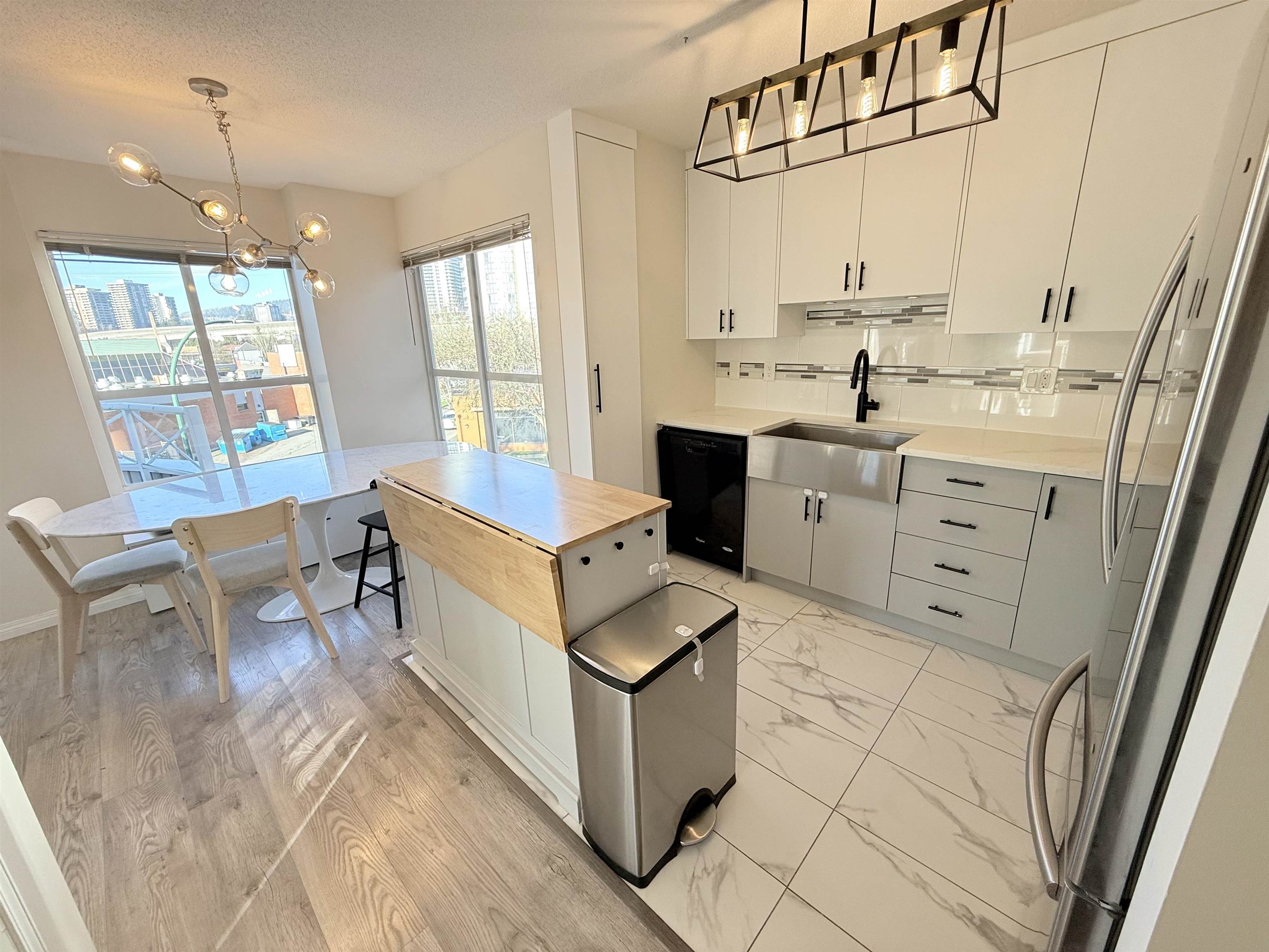 330 528 ROCHESTER AVENUE, R3080117, BC,