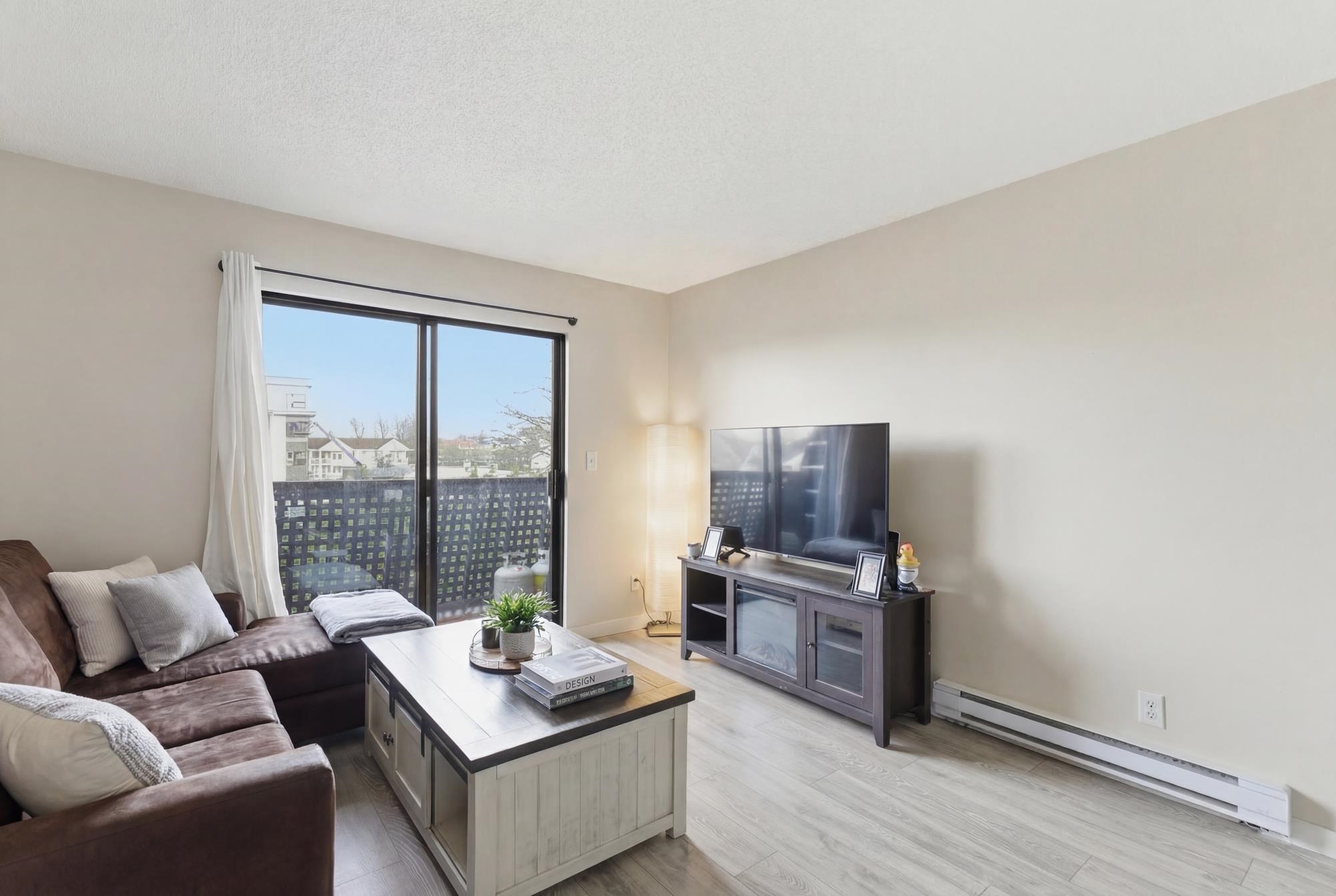 306 5906 176A STREET, R3080138, BC,