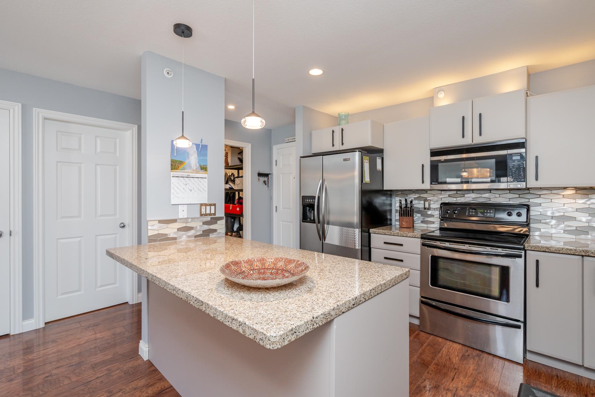 409 5474 198TH STREET, R3080234, BC,