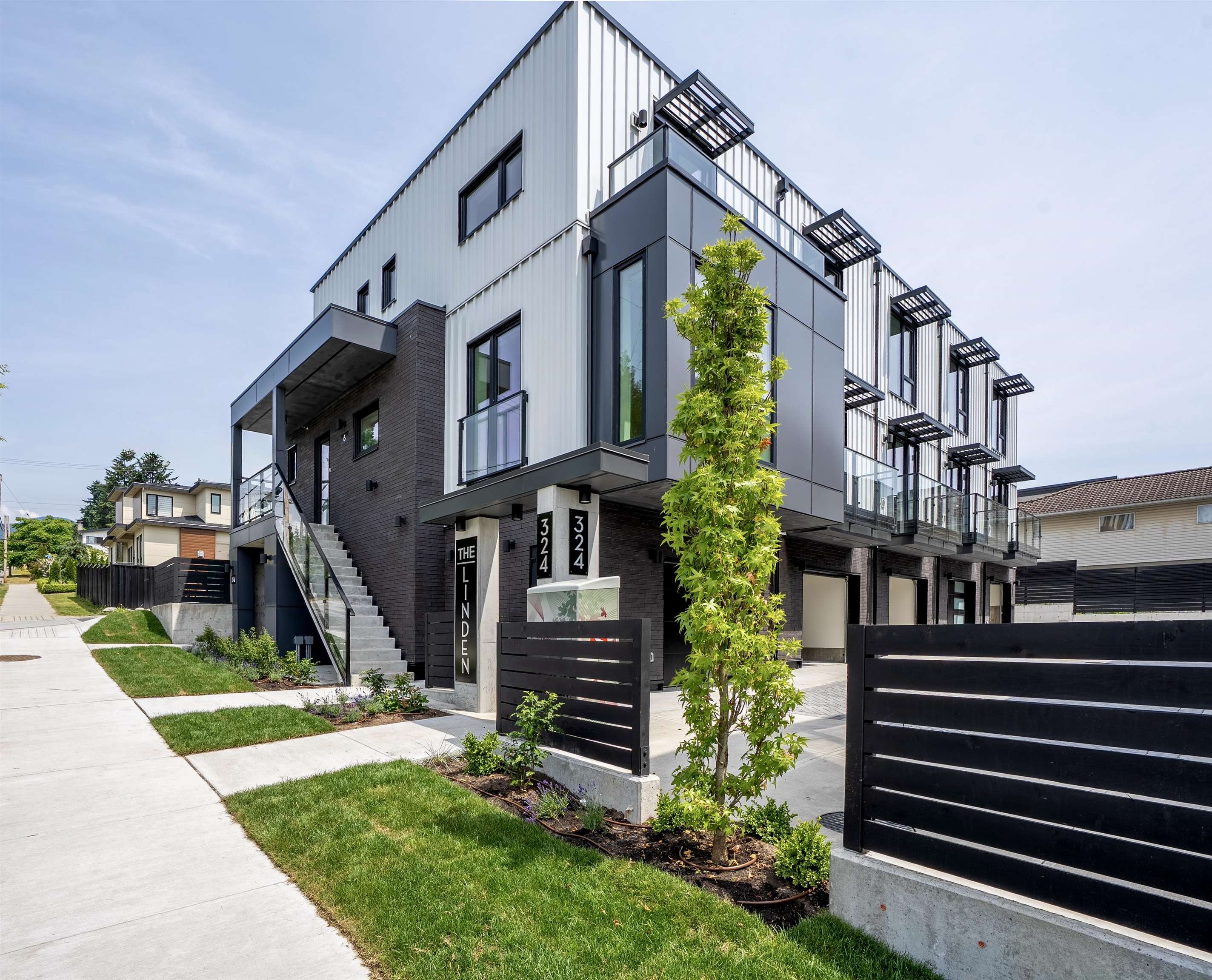 TH8 324 RIDGEWAY AVENUE, R3080391, BC,