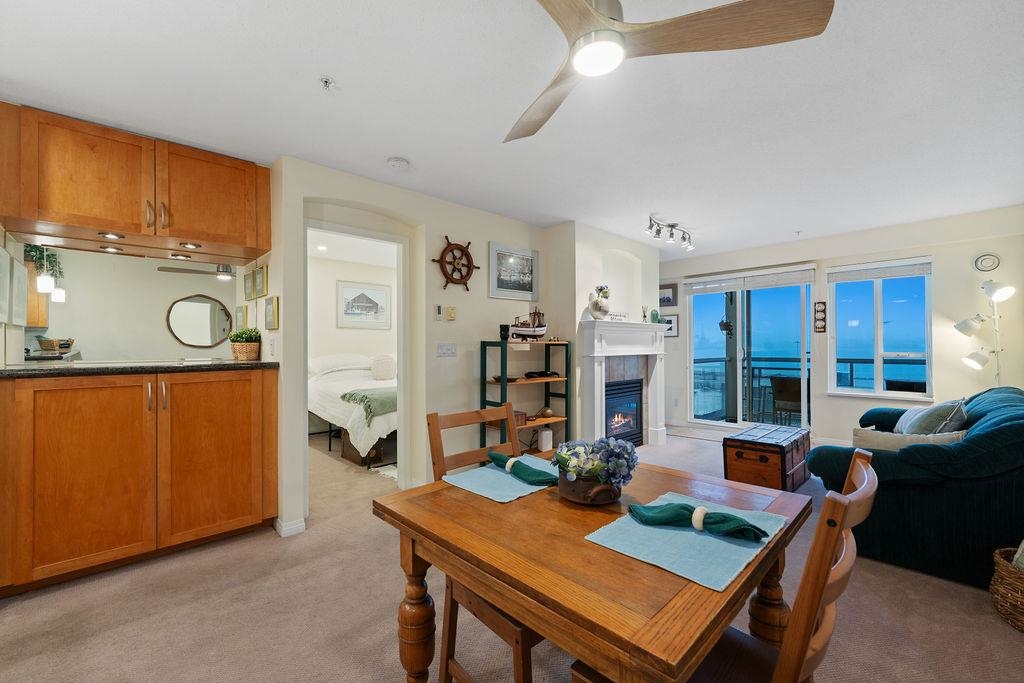 308 333 1ST STREET, R3080639, BC,