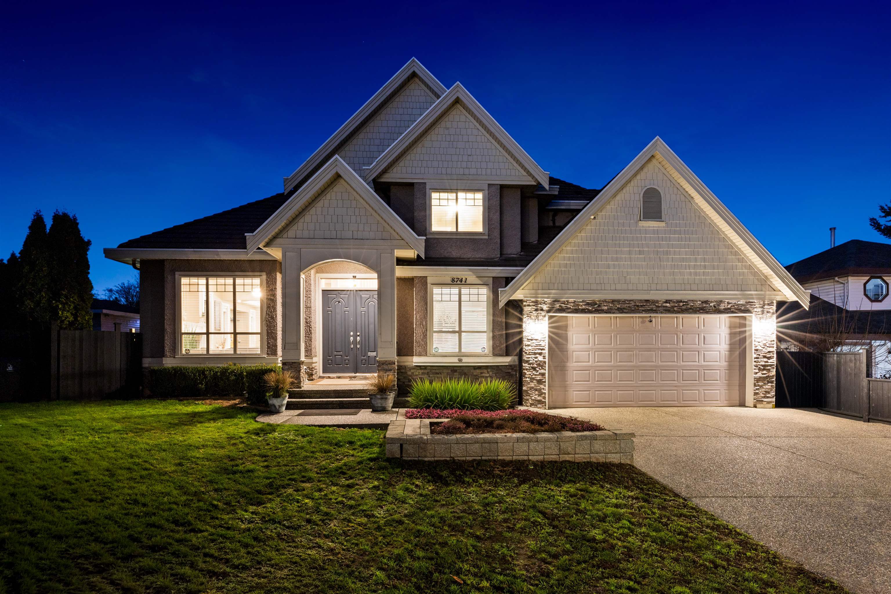 8741 163A STREET, Surrey BC V4N 1C3, R3080684, BC,