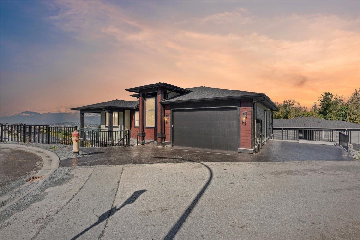 UPPER 8211 HARVEST PLACE, R3080749, BC,