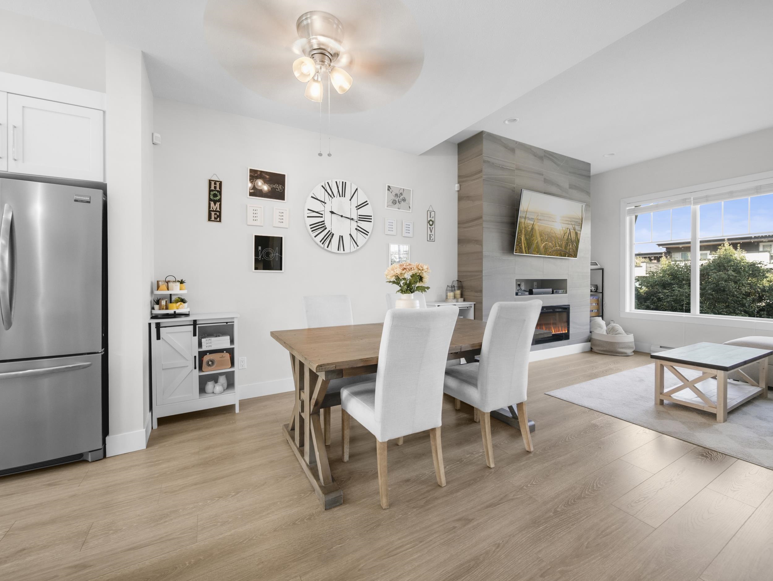 2 2855 158 STREET, R3080771, BC,