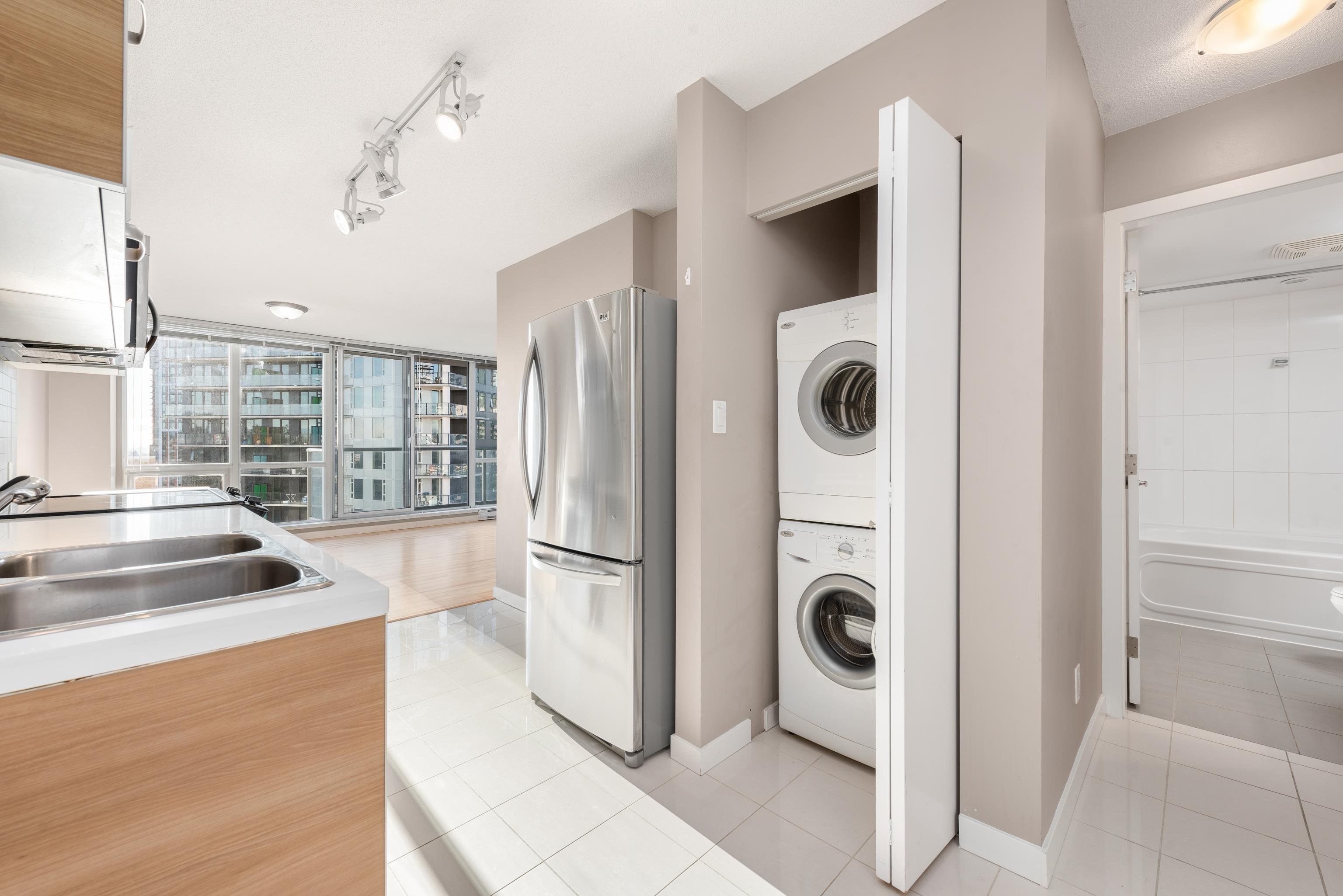 1805 9981 WHALLEY BOULEVARD, R3080908, BC,