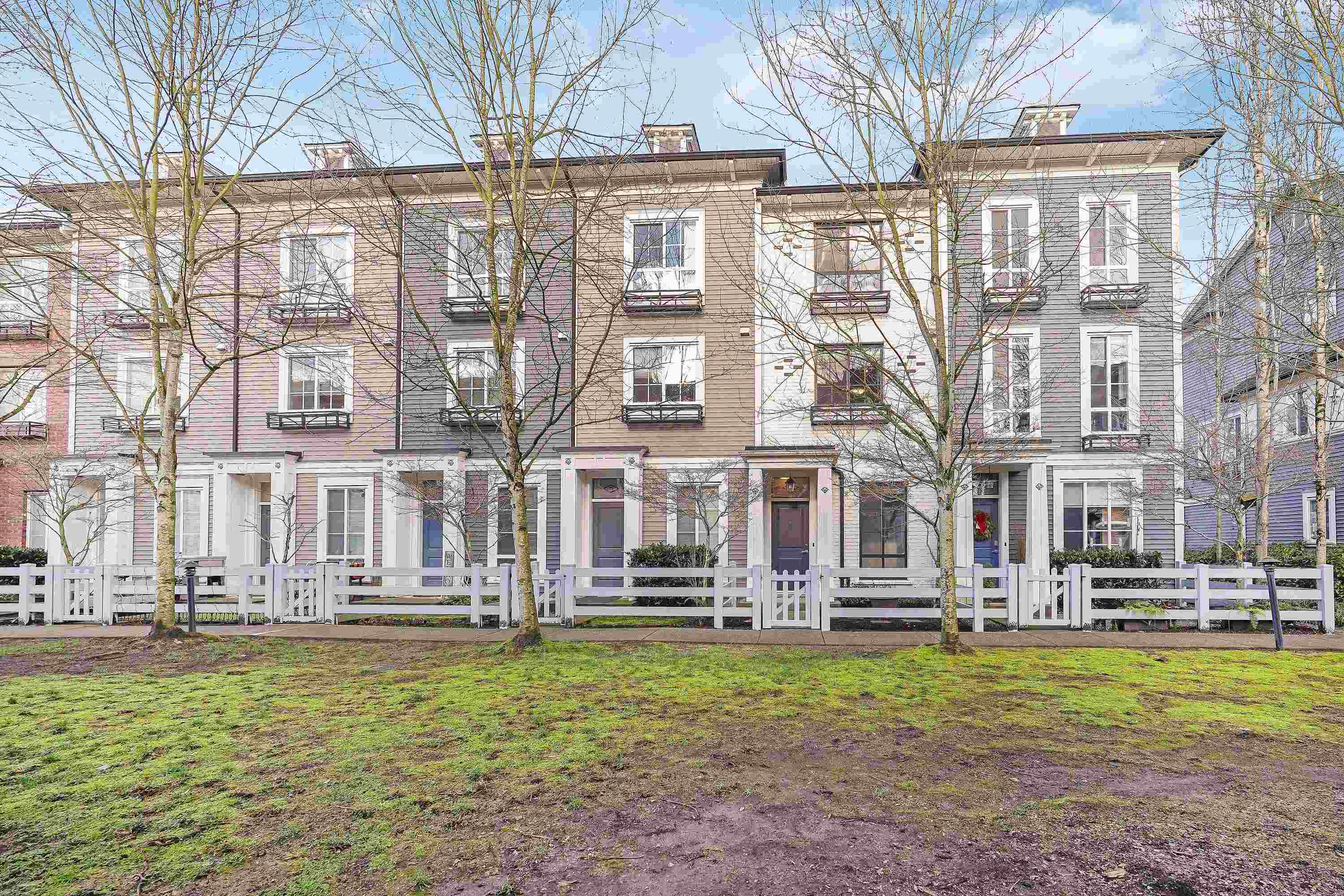 74 2428 NILE GATE, R3080914, BC,