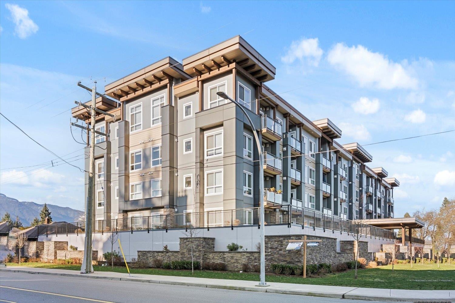 108 9450 ROBSON STREET, R3080929, BC,