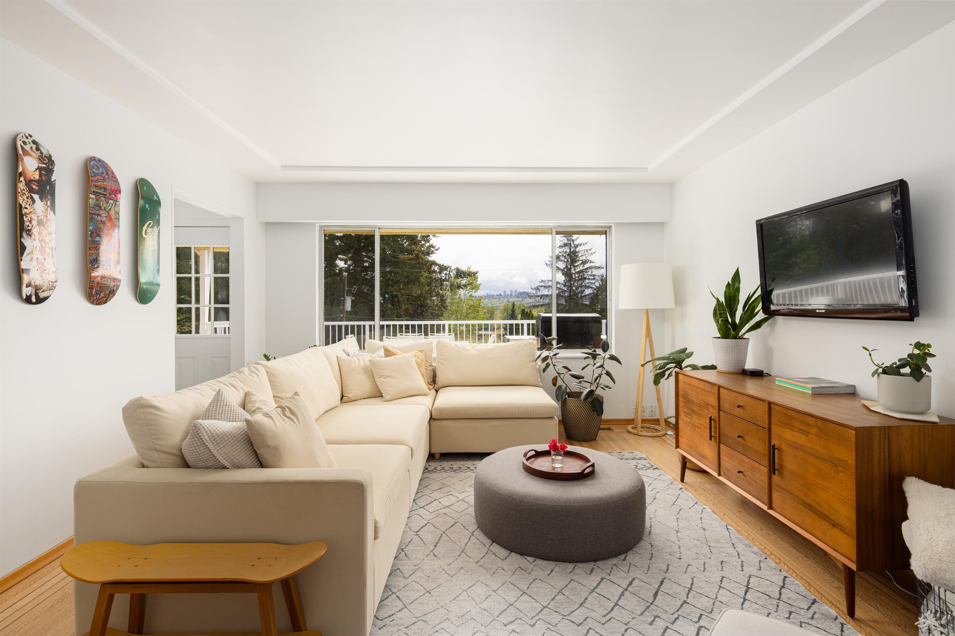 1231 CLOVERLEY STREET, North Vancouver BC V7L 1N7, R3080937, BC,