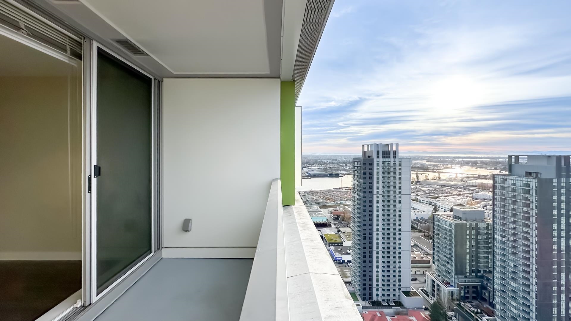 3504 488 MARINE DRIVE, R3081139, BC,