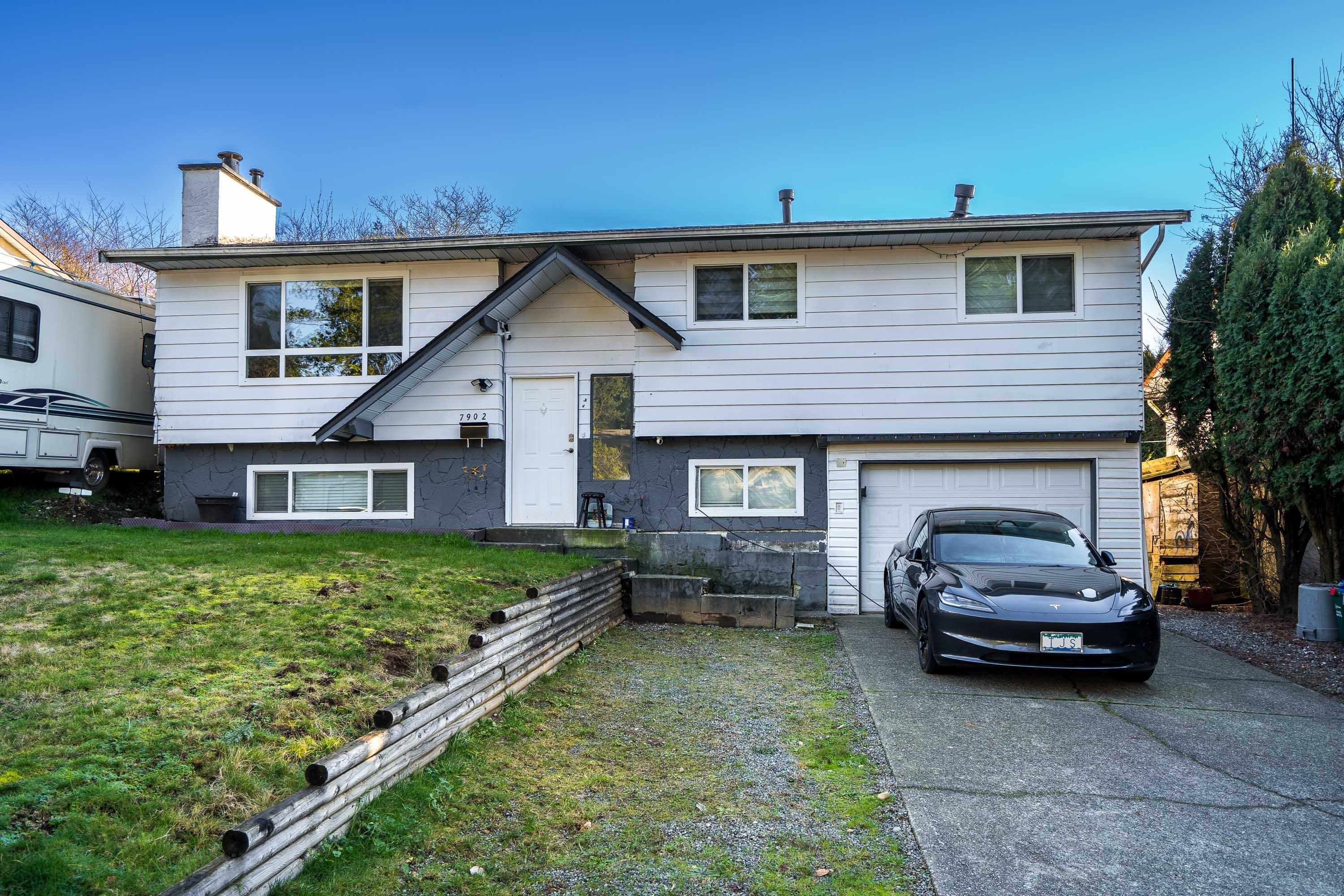 7902 HERON STREET, Mission BC V2V 6A1, R3081155, BC,