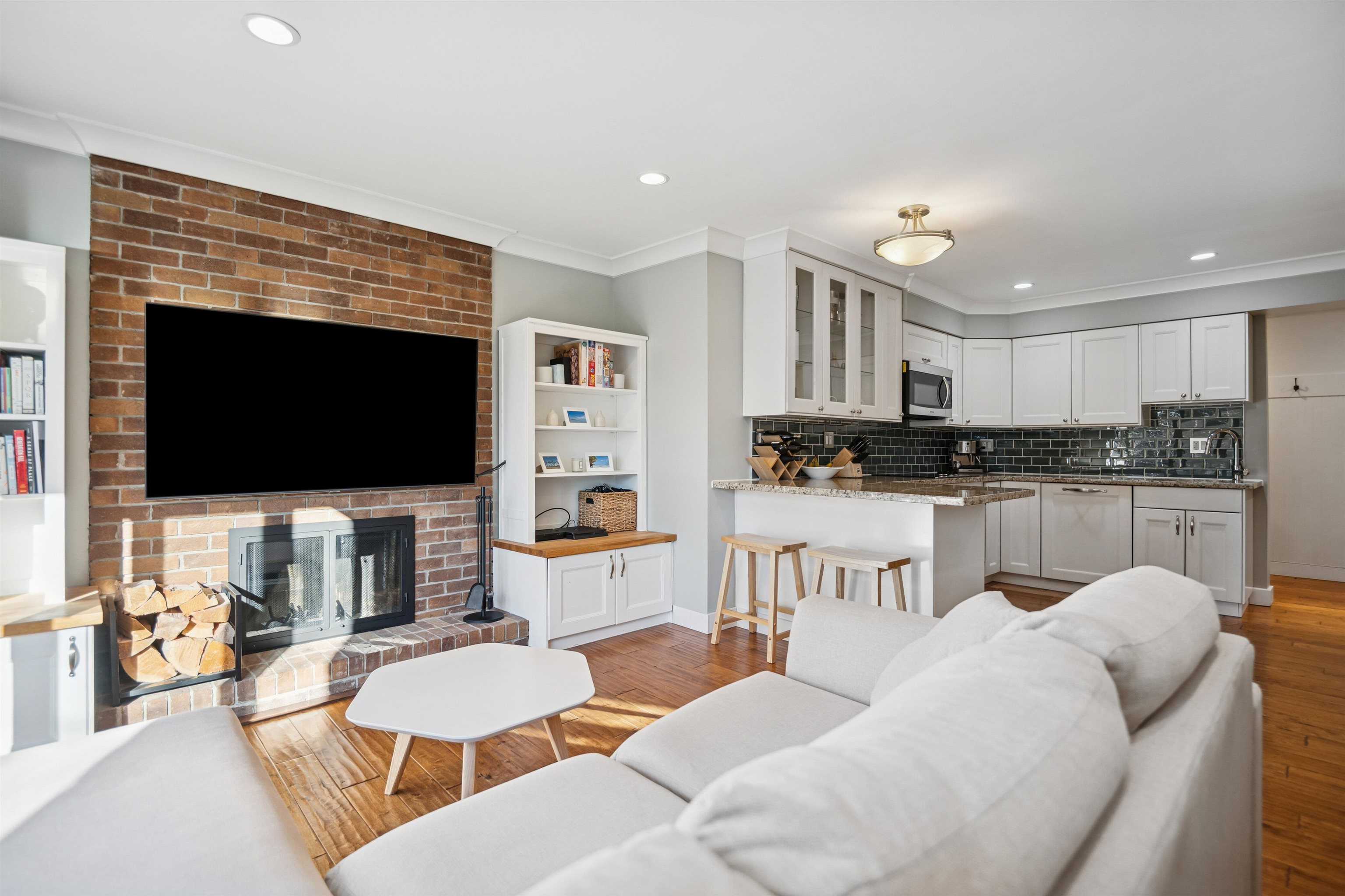 202 1157 NELSON STREET, R3081353, BC,