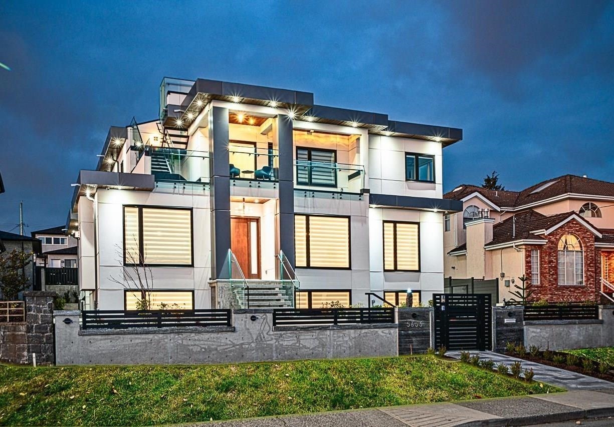 5655 PORTLAND STREET, Burnaby BC V5J 2R7, R3081521, BC,