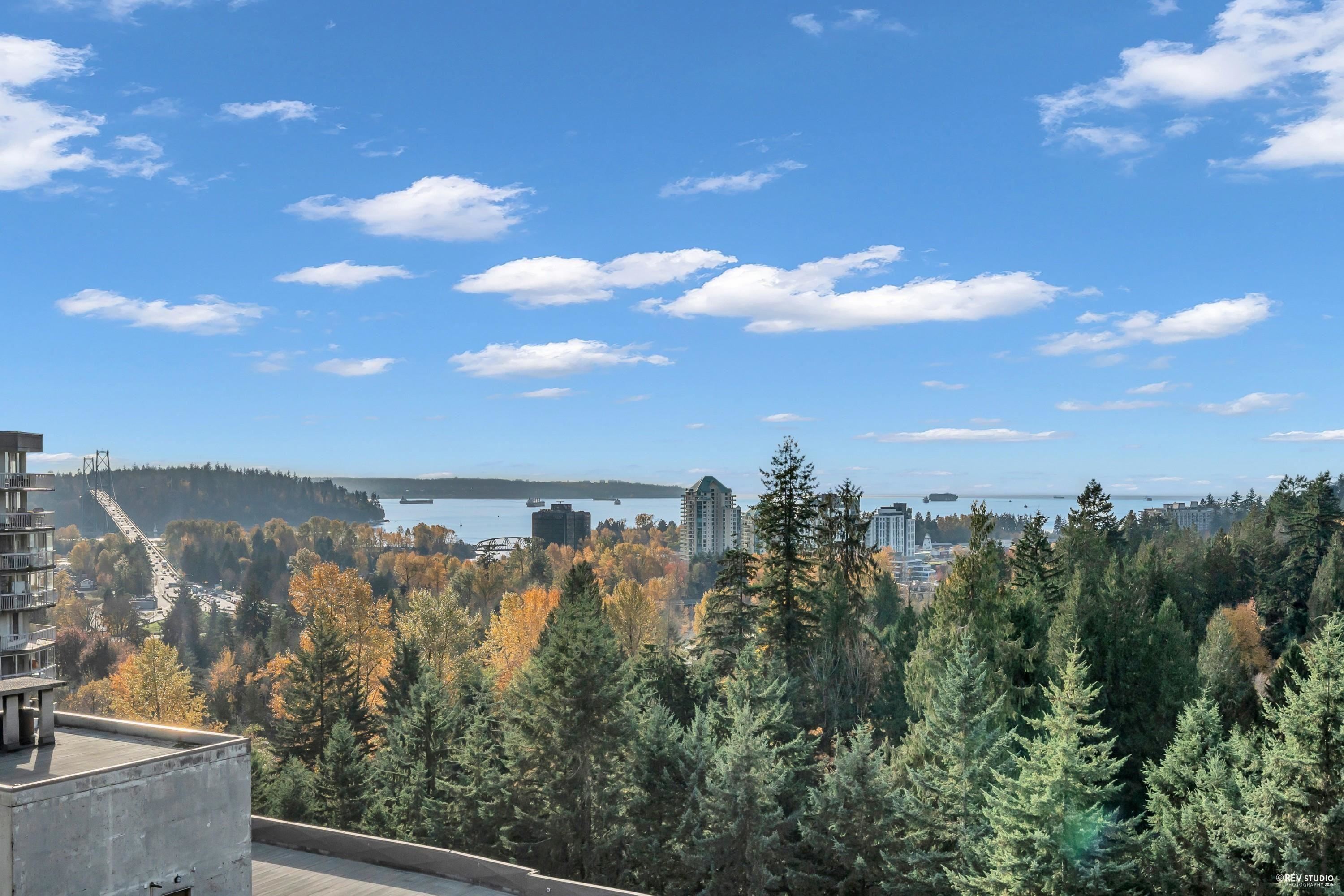 1812 2016 FULLERTON AVENUE, R3081595, BC,