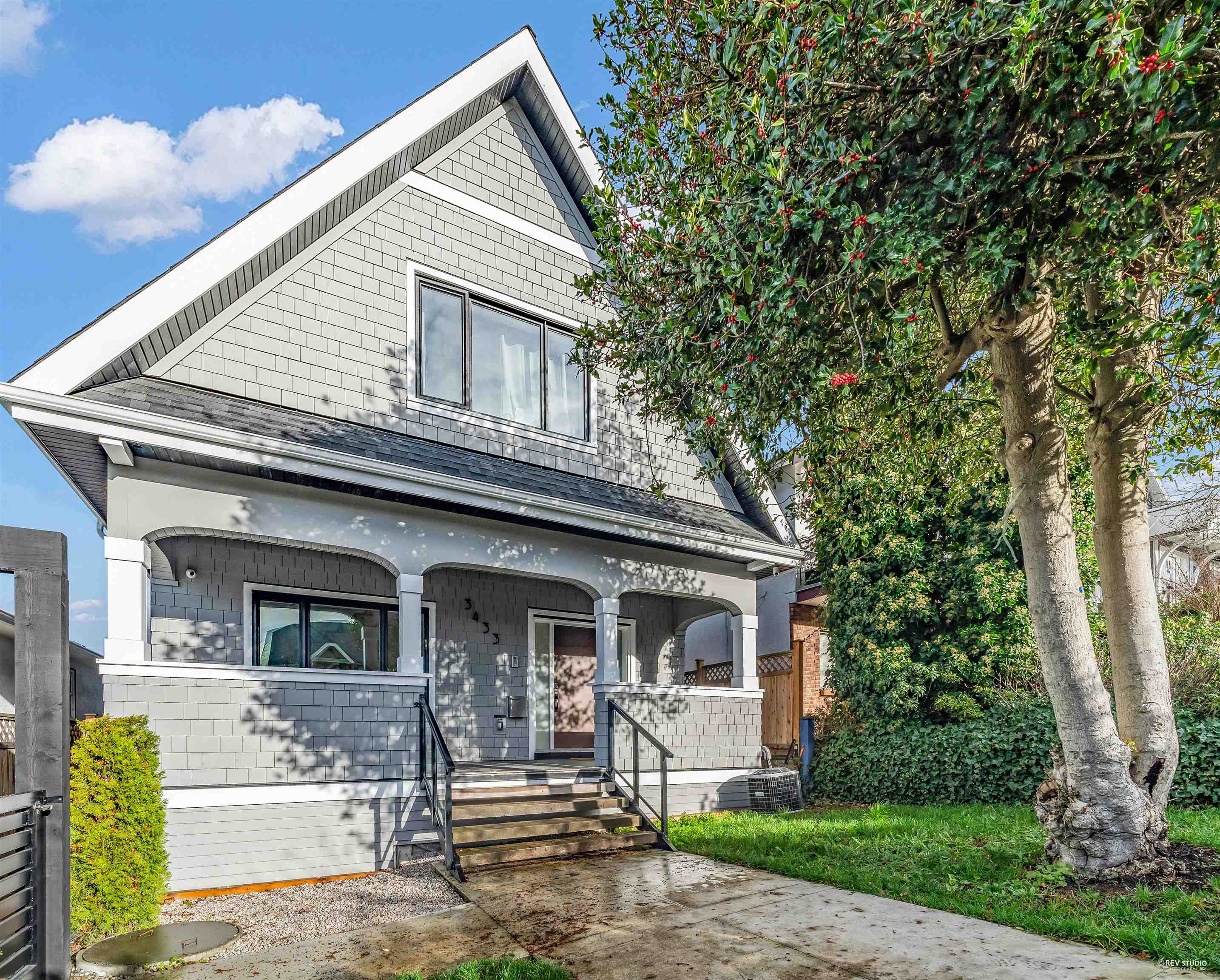 3433 DUNDAS STREET, Vancouver BC V5K 1R9, R3081598, BC,