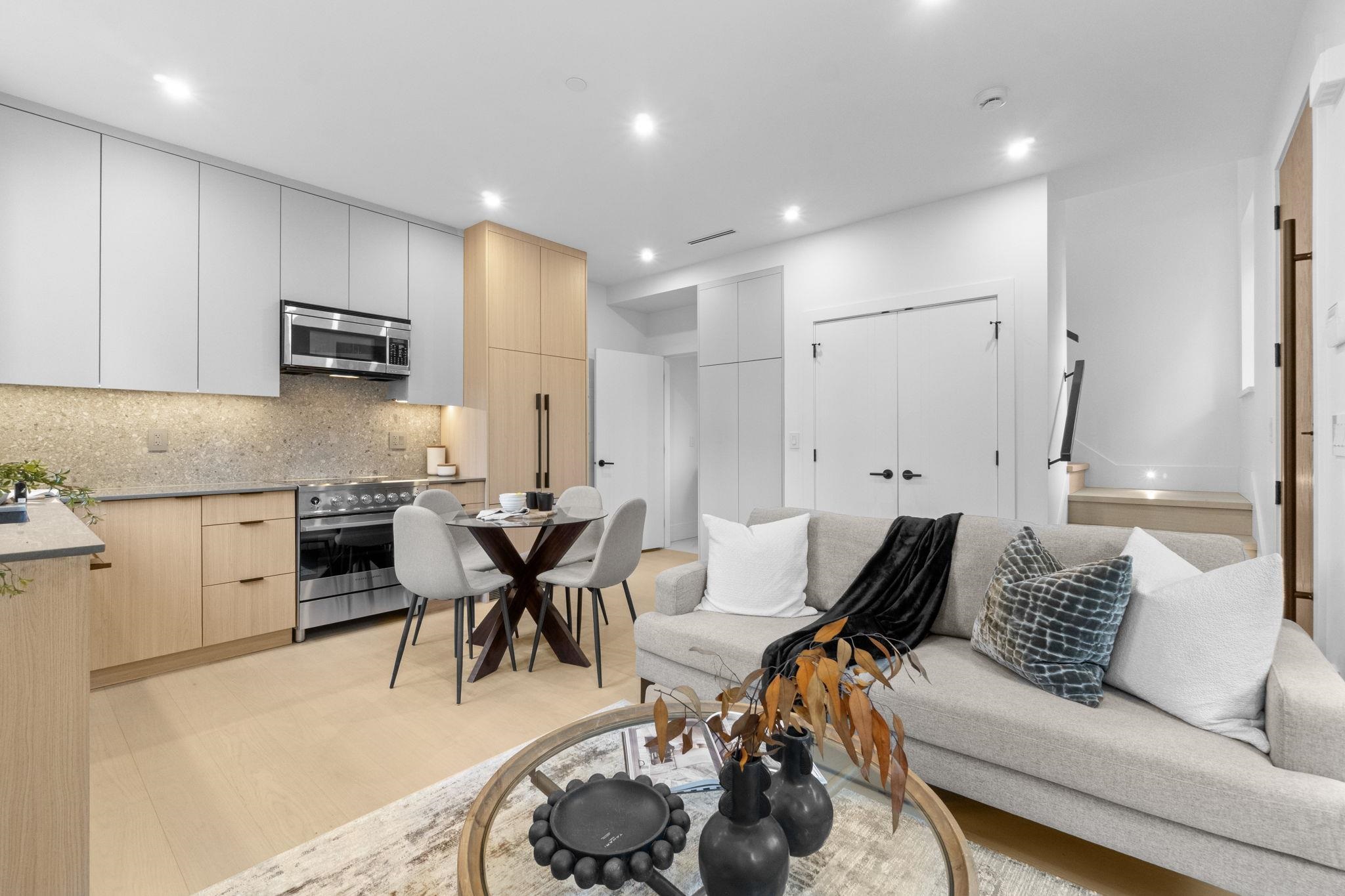 1947 E 13TH AVENUE, Vancouver BC V5N 2C3, R3081623, BC,