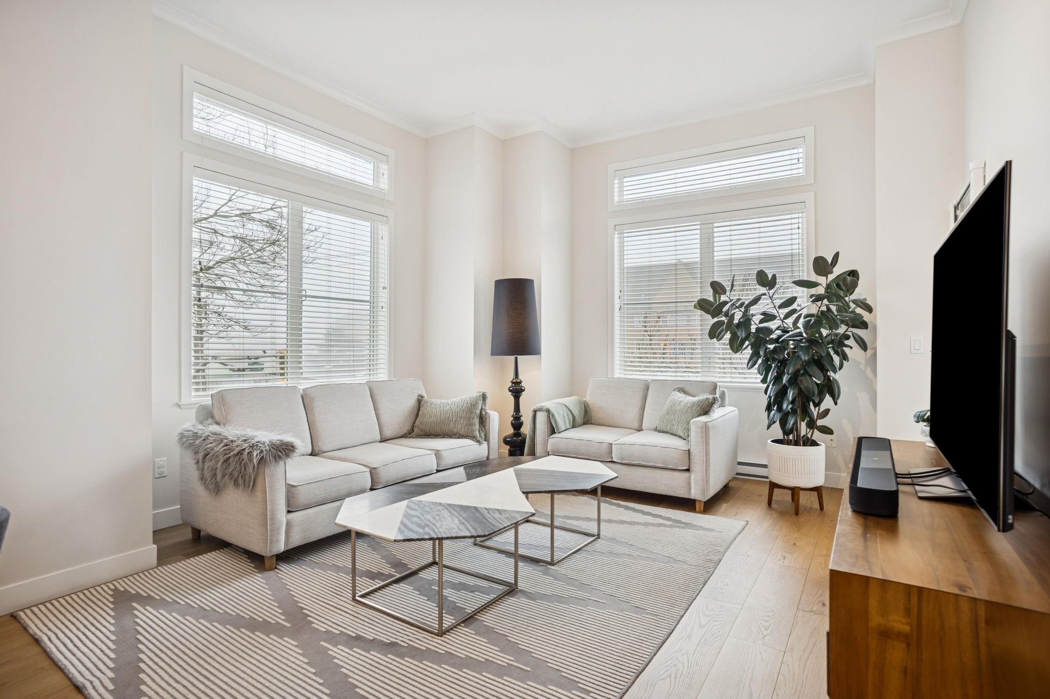 304 1375 VIEW CRESCENT, R3081803, BC,