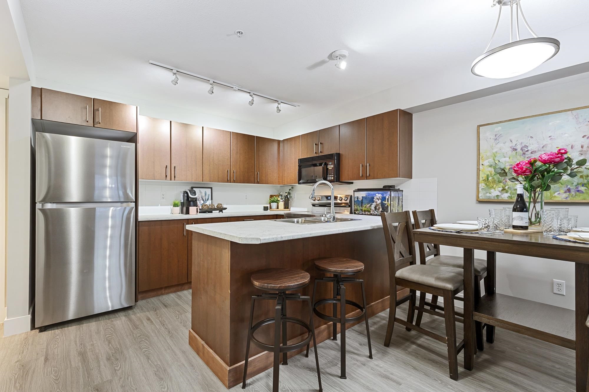 101 45555 YALE ROAD, R3081826, BC,