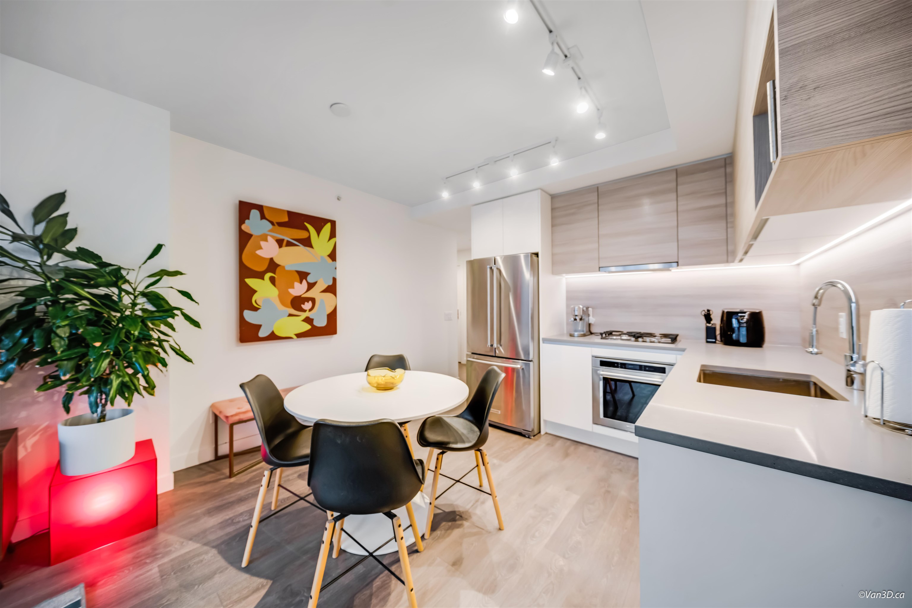 1204 525 FOSTER AVENUE, R3081977, BC,