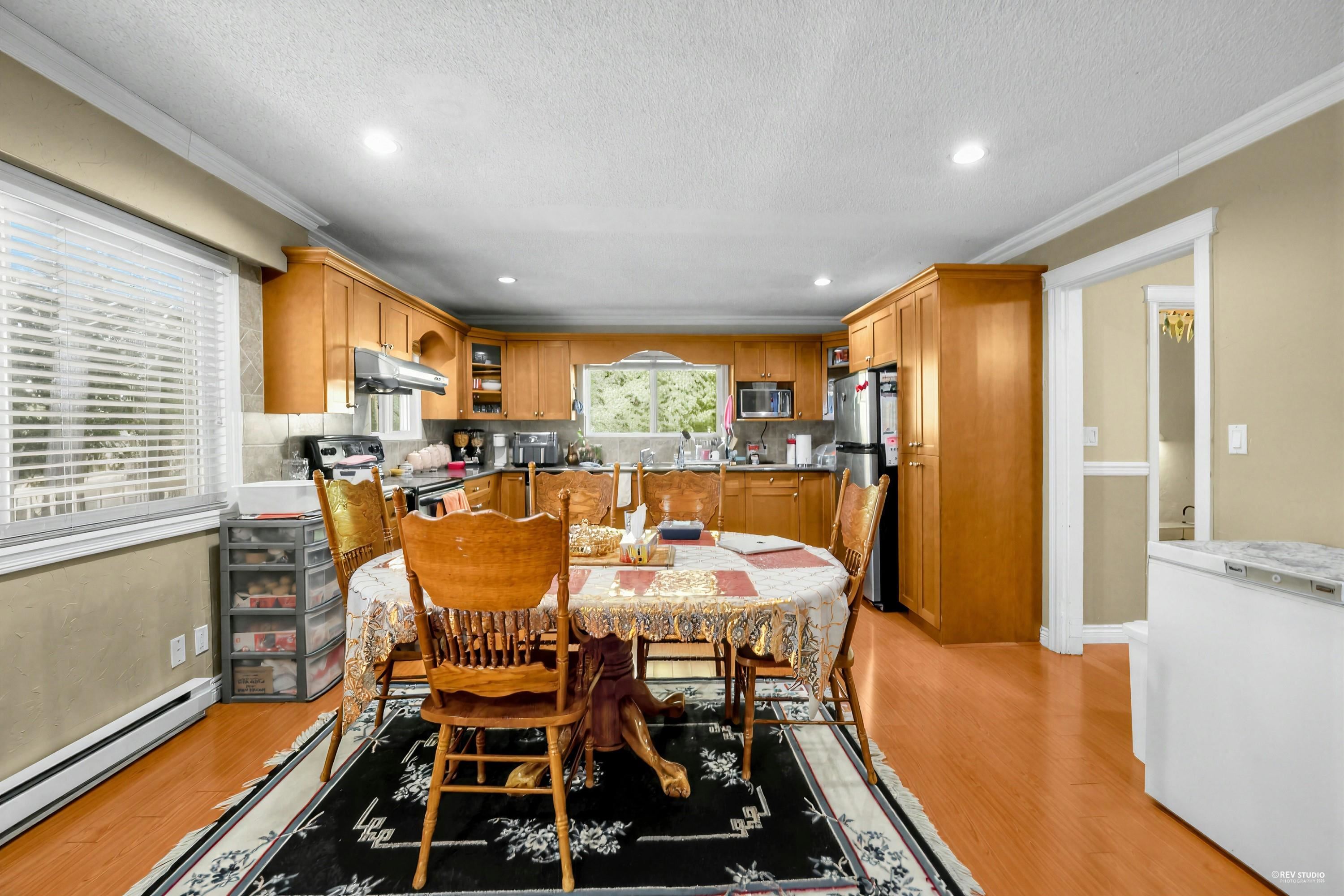 14136 59A AVENUE, Surrey BC V3X 1C7, R3082198, BC,