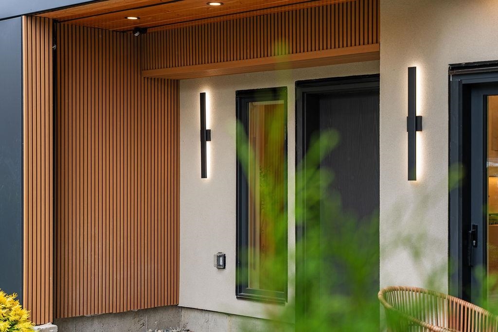 1 4549 11TH AVENUE, R3082259, BC,