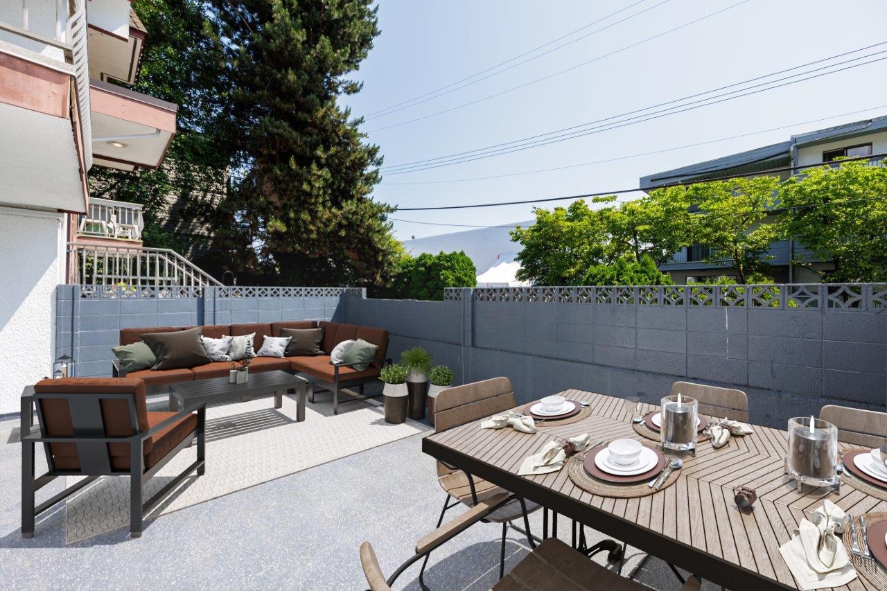 3 135 21ST STREET, R3082607, BC,