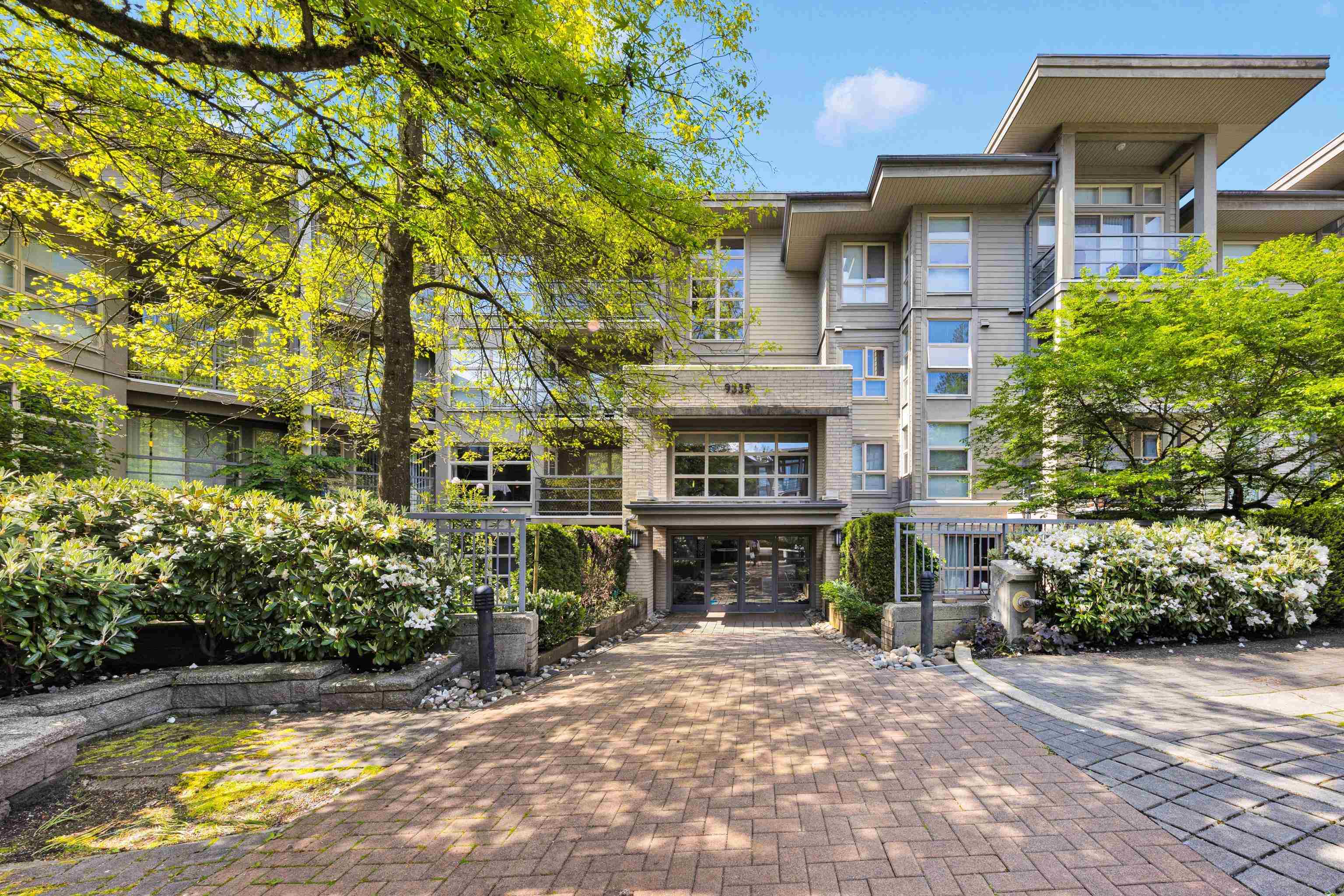 414 9339 UNIVERSITY CRESCENT, R3082777, BC,