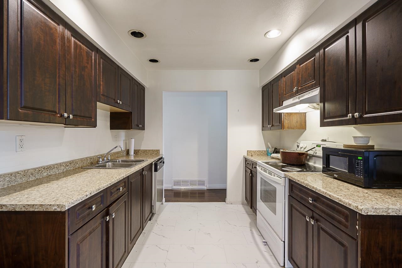 14860 89 AVENUE, Surrey BC V3R 7C4, R3082805, BC,