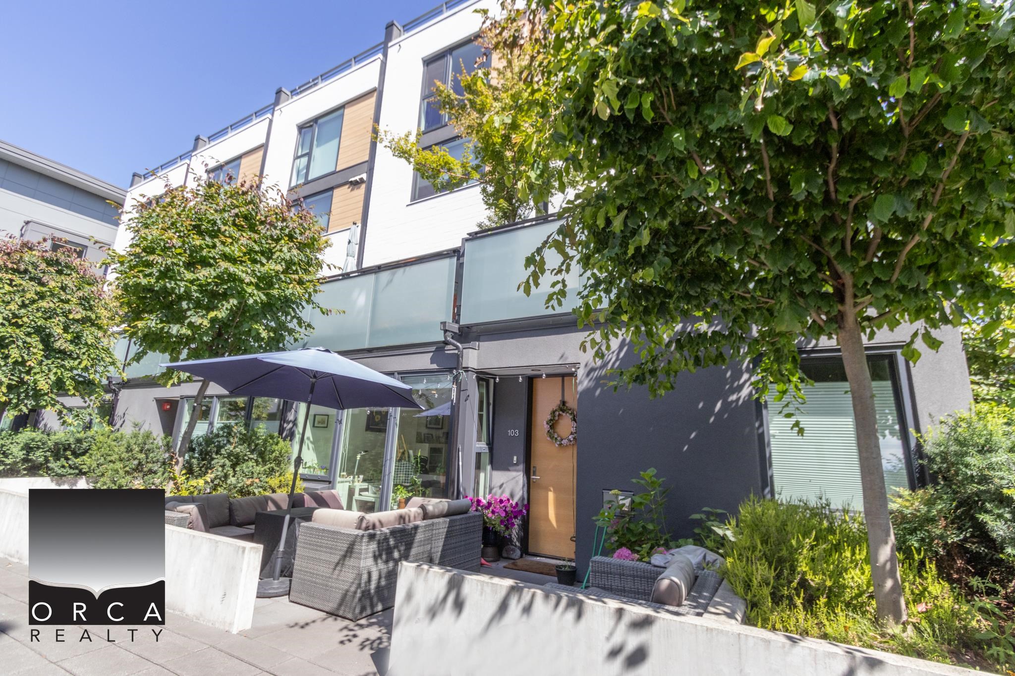 103 649 3RD STREET, R3082862, BC,