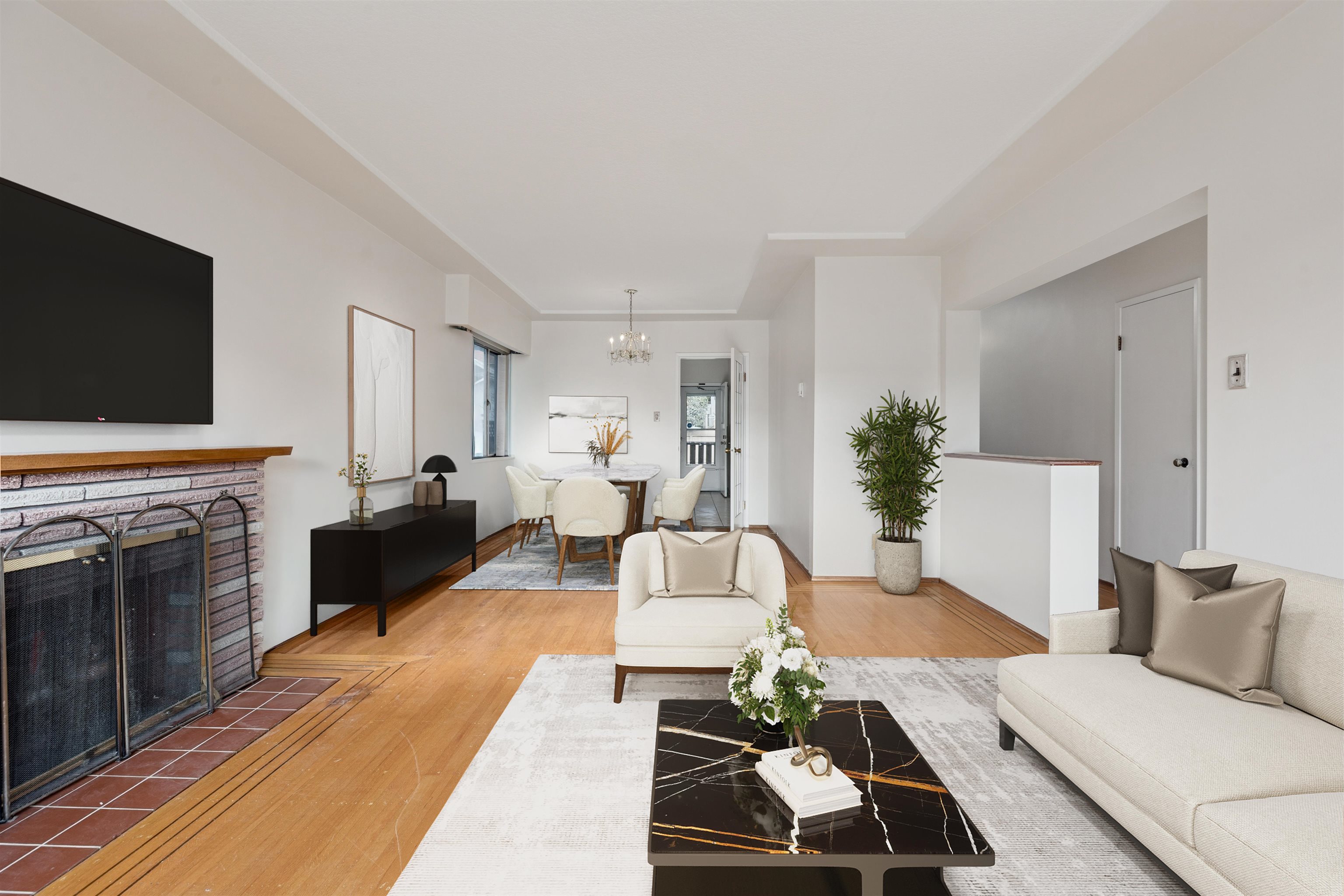 133 W 63RD AVENUE, Vancouver BC V5X 2H7, R3083174, BC,