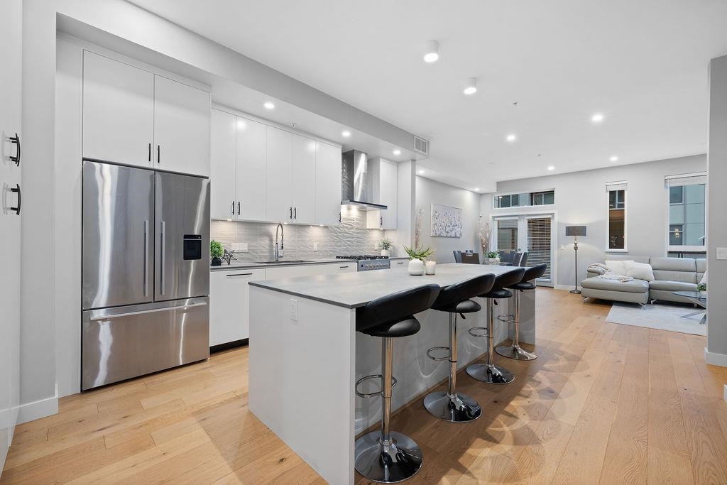 4684 CAPILANO ROAD, North Vancouver BC V7R 4K3, R3083252, BC,