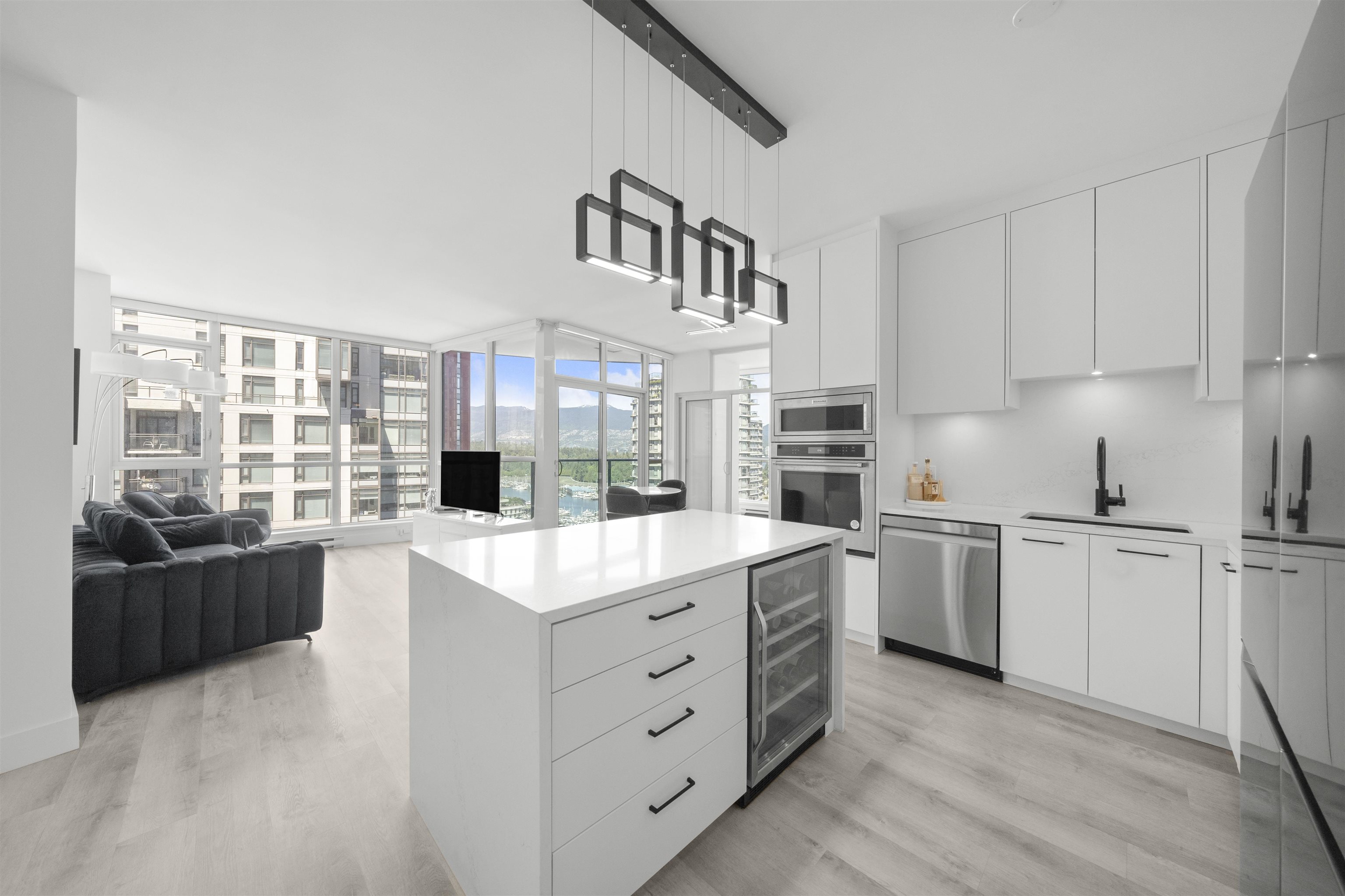 2201 1189 MELVILLE STREET, R3083280, BC,