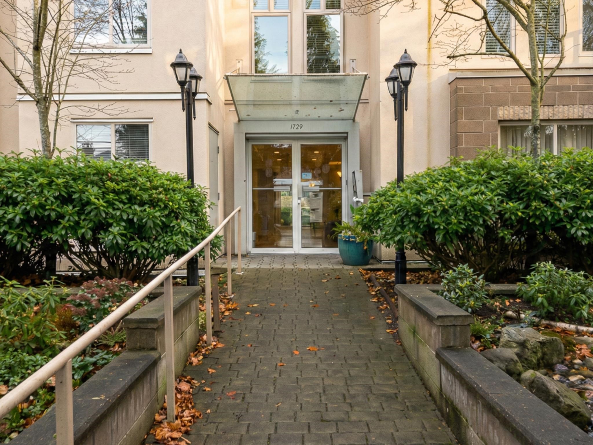 205 1929 154 STREET, R3083528, BC,