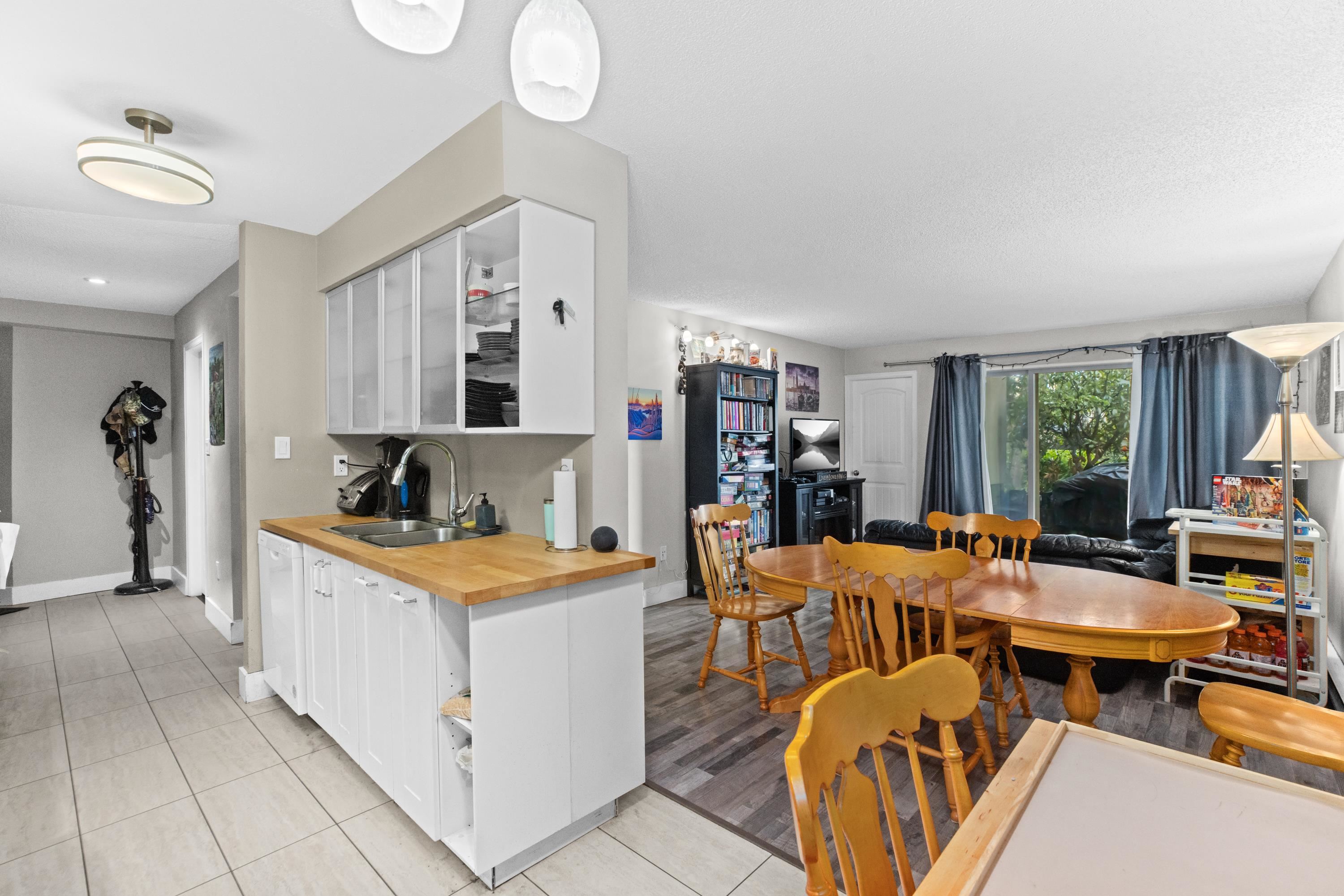 112 9847 MANCHESTER DRIVE, R3083539, BC,