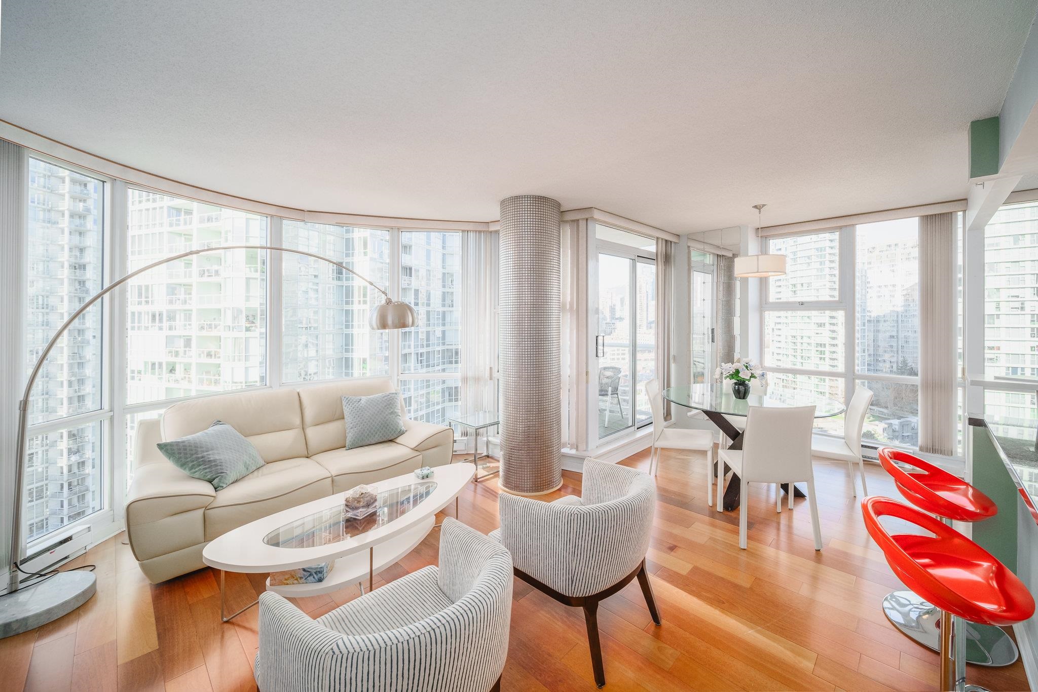 1906 1077 MARINASIDE CRESCENT, R3083547, BC,