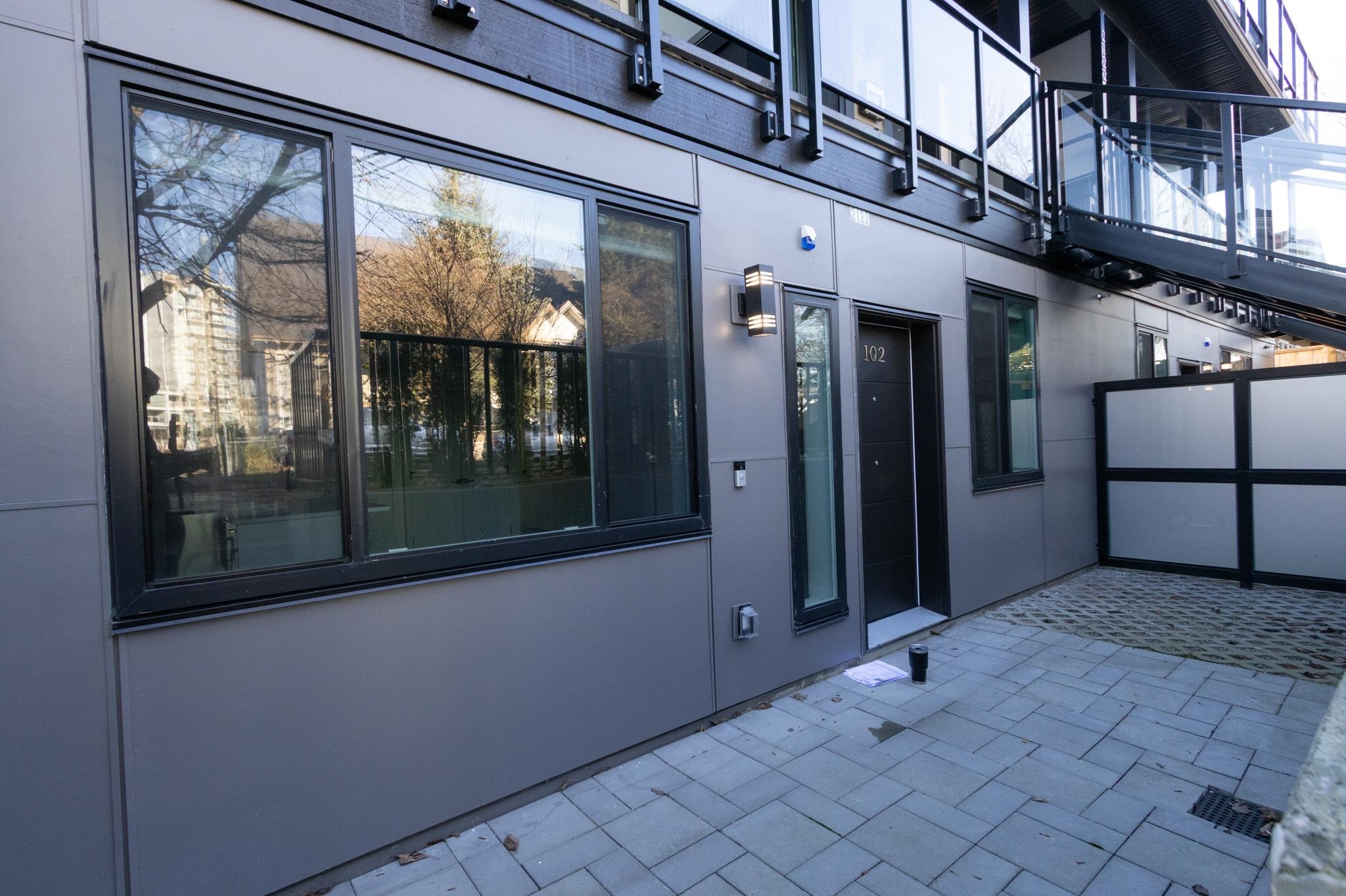 102 2122 32 AVENUE, R3083563, BC,