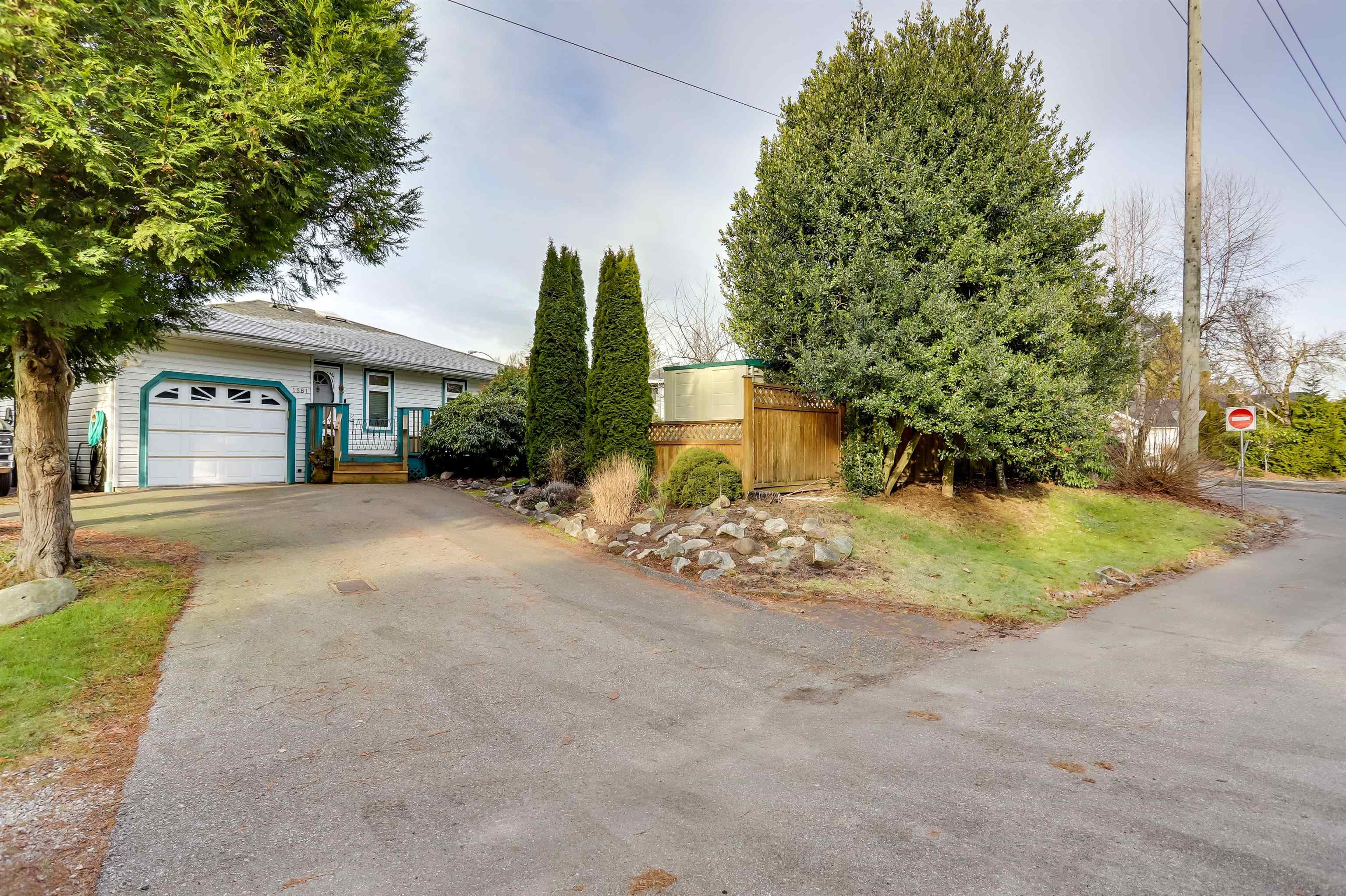 1881 160 STREET, Surrey BC V4A 4X5, R3083621, BC,
