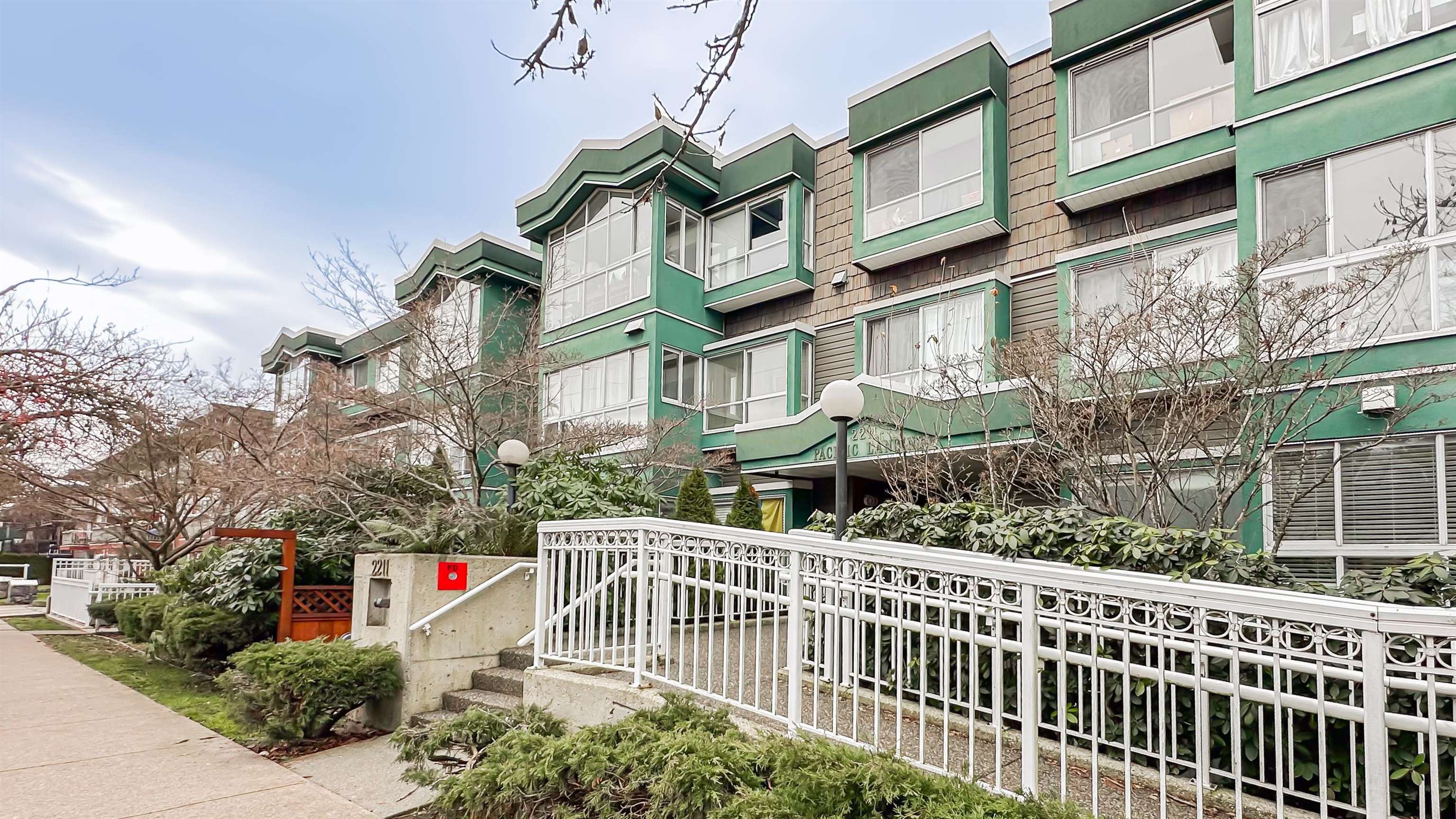 2211 WALL STREET, Vancouver BC V5L 1G4, R3083868, BC,