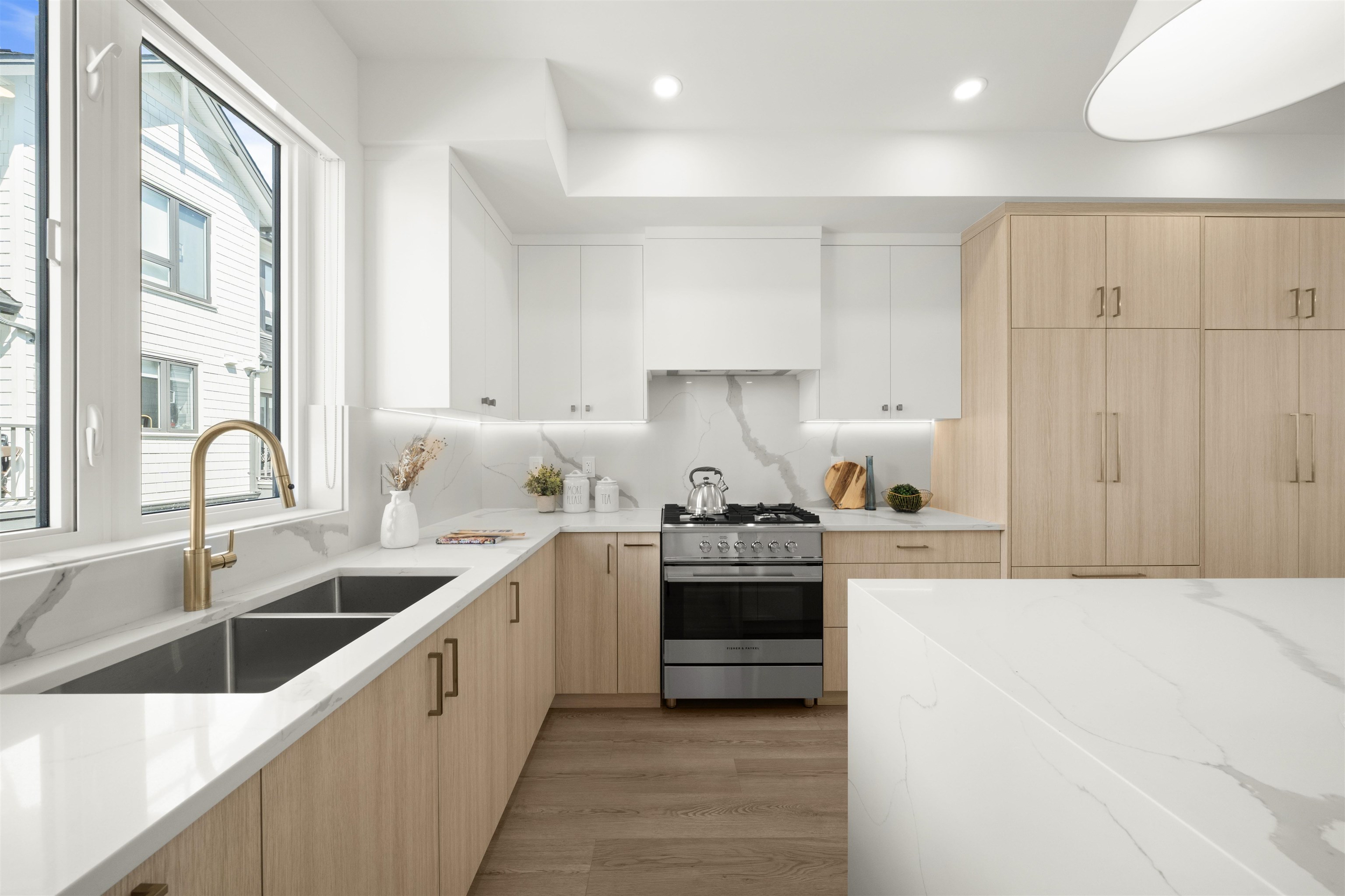 40 16358 90 AVENUE, R3083936, BC,