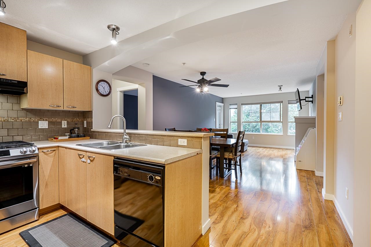 211 2958 SILVER SPRINGS BOULEVARD, R3084079, BC,