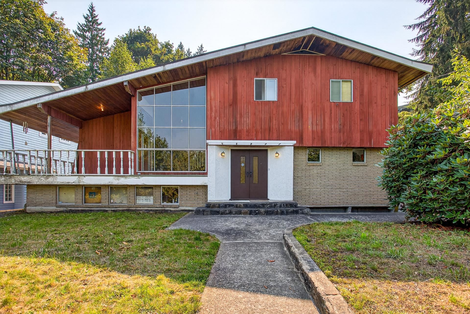 MLS® listing #R3084123 for sale located at 2337 ST GEORGE STREET, Port Moody BC V3H 2G3