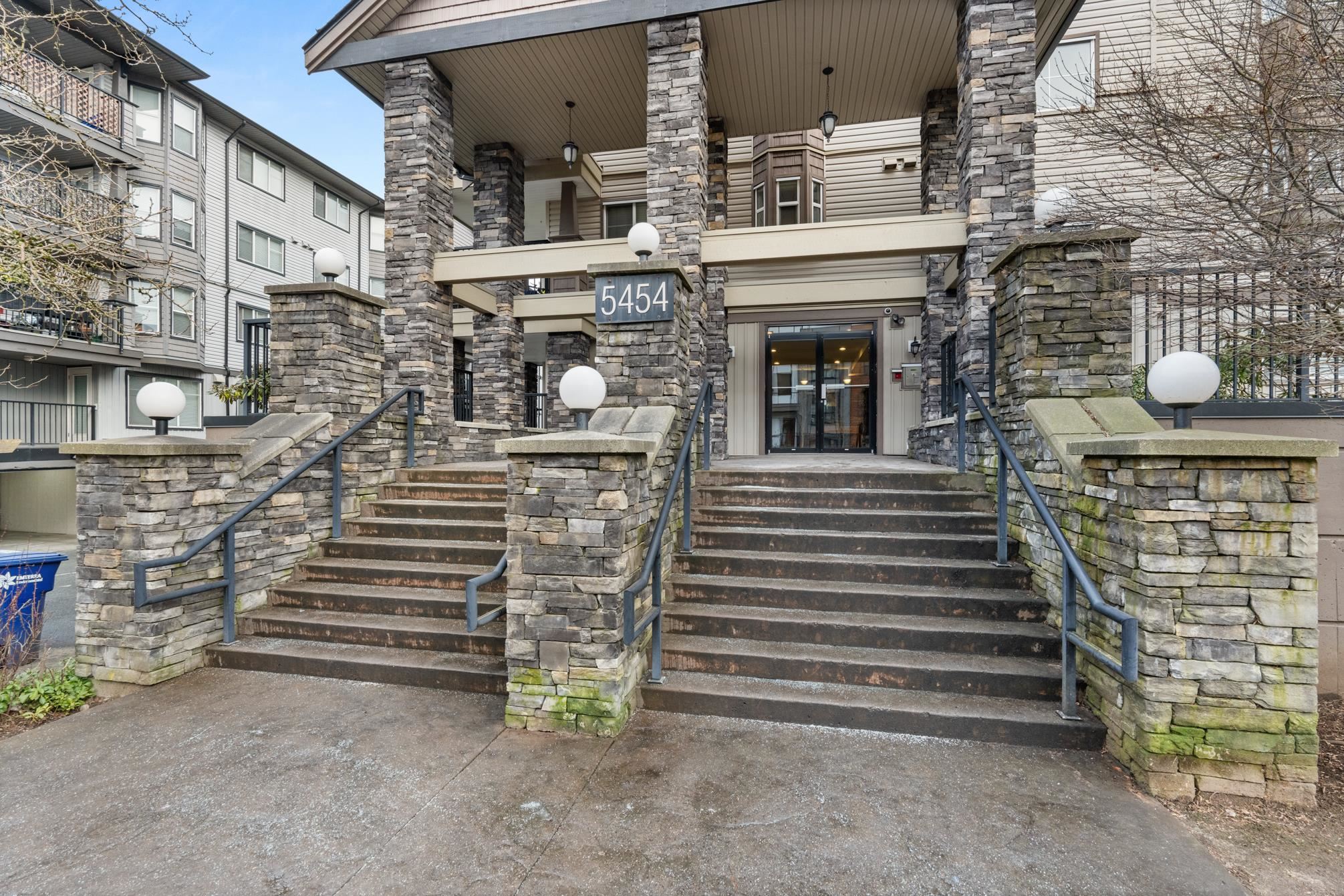 204 5454 198 STREET, R3084298, BC,