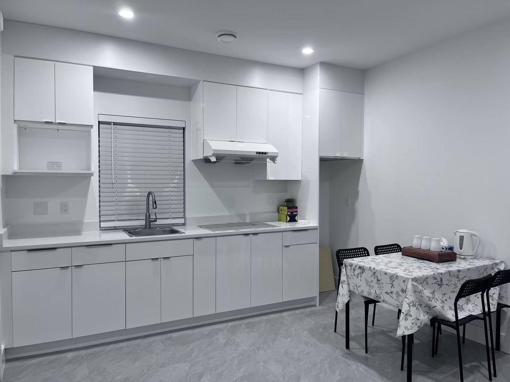 1 1538 61 AVENUE, R3084479, BC,