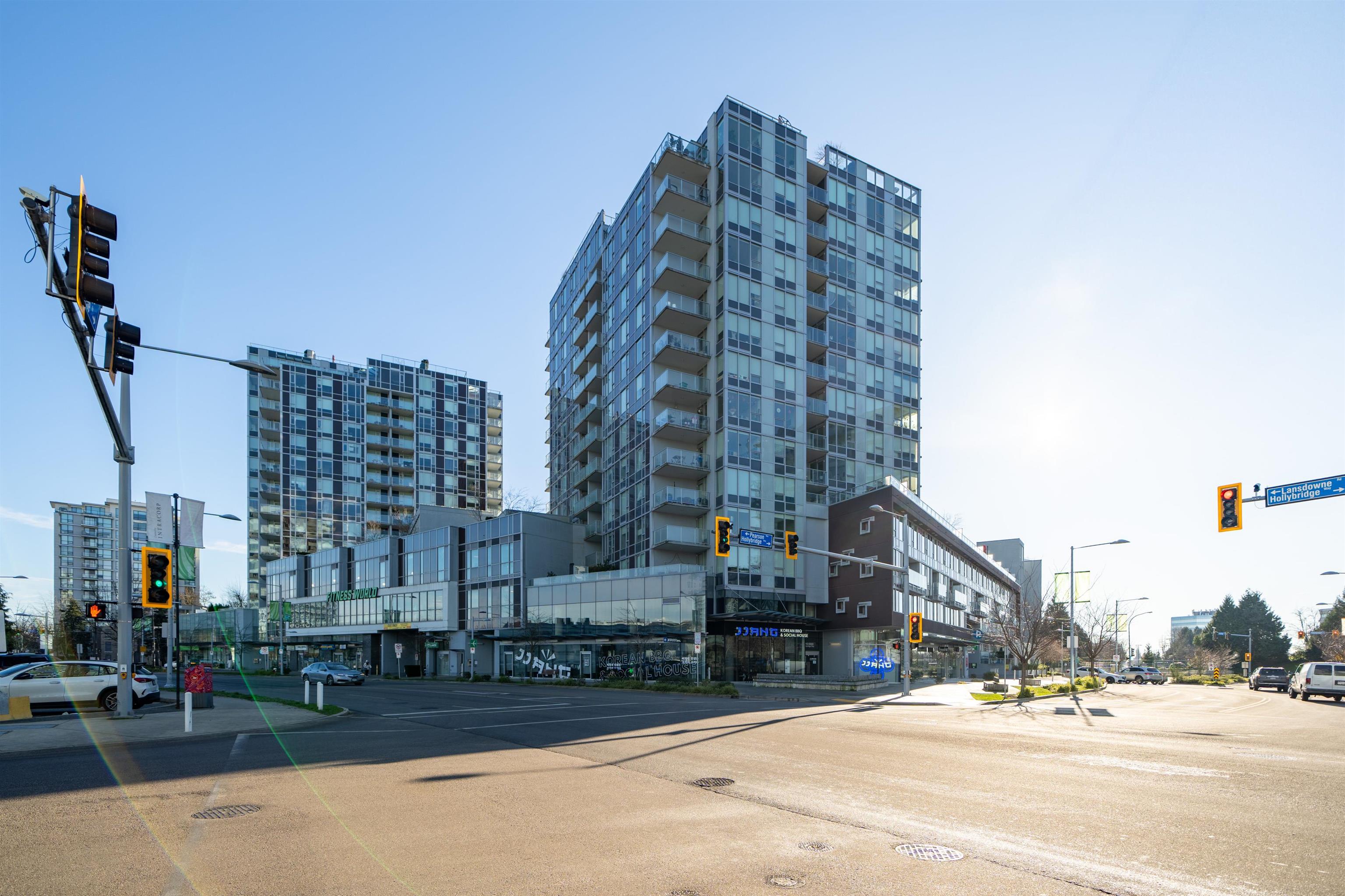 1705 7468 LANSDOWNE ROAD, R3084489, BC,