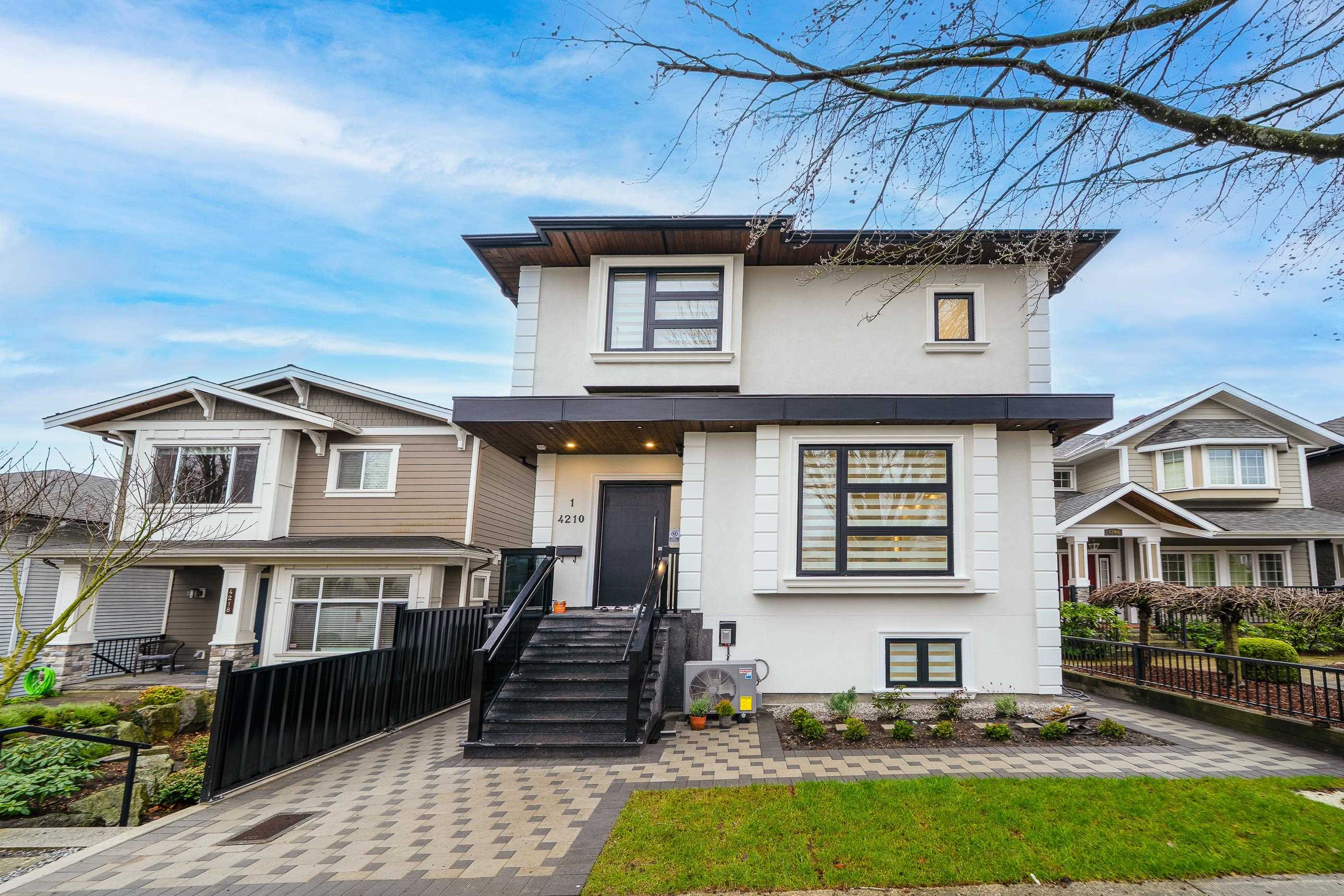 1 4210 UNION STREET, R3084658, BC,