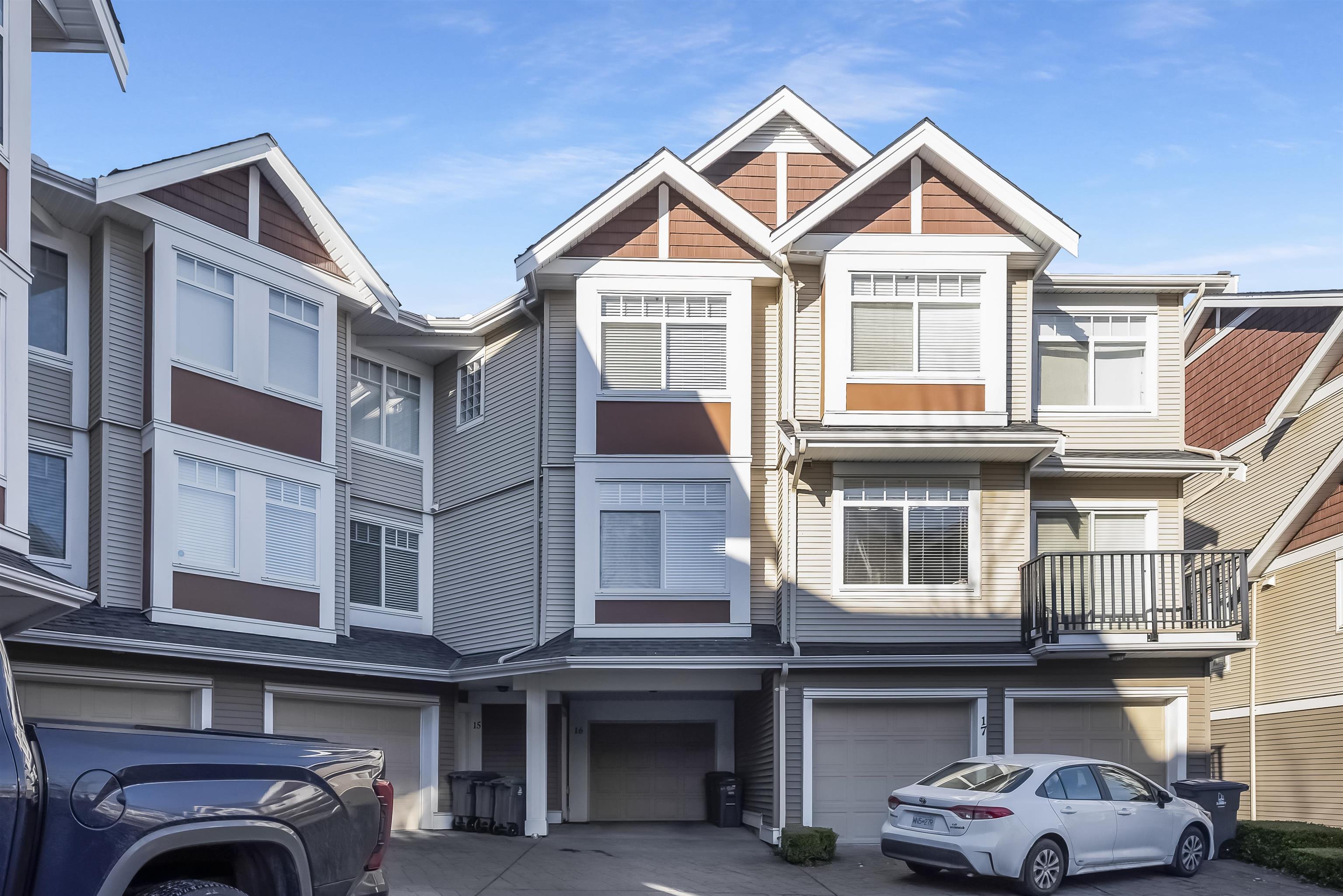 16 8676 158TH STREET, R3084671, BC,