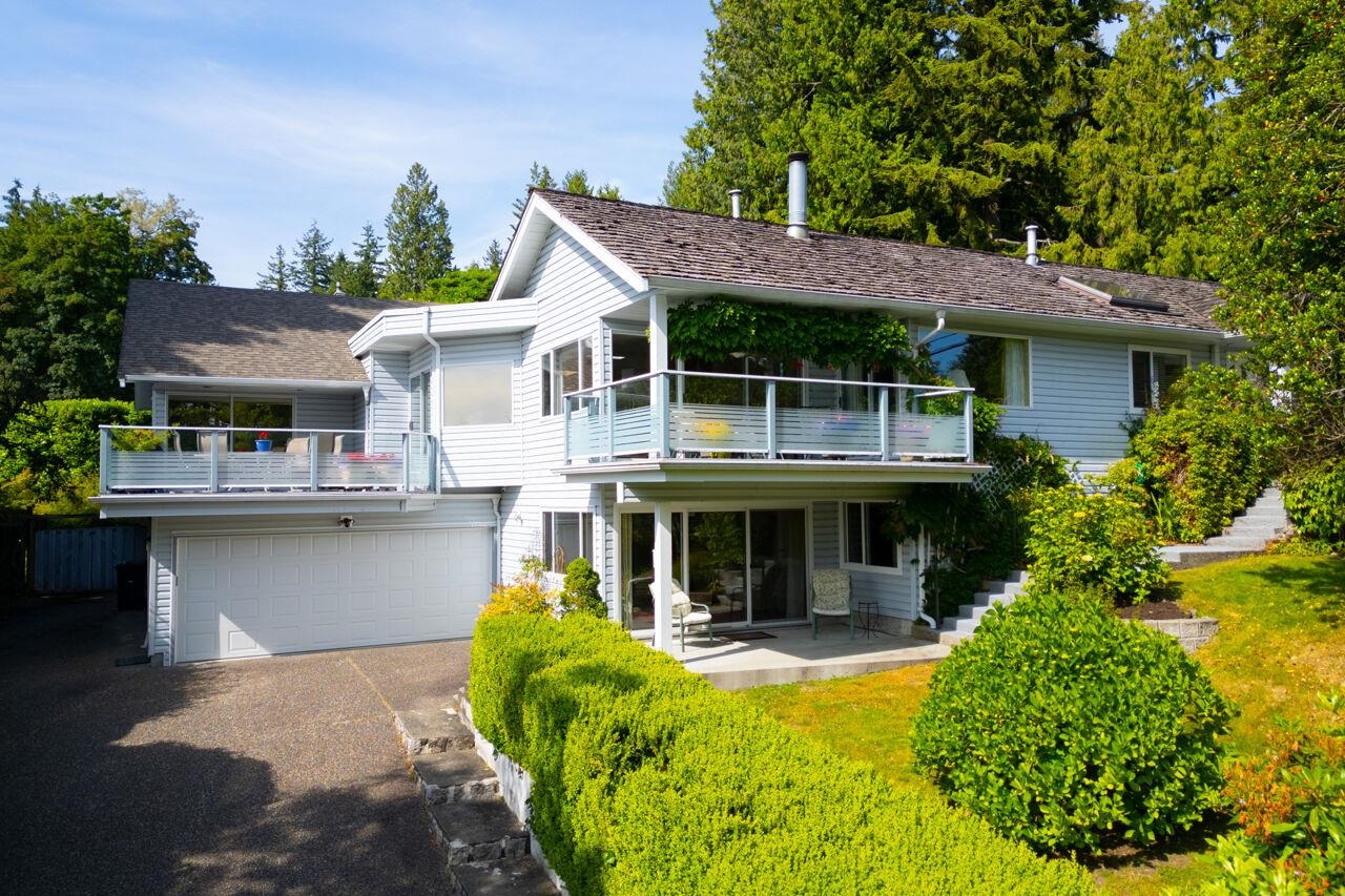 530 E QUEENS ROAD, North Vancouver BC V7N 1H1, R3084691, BC,