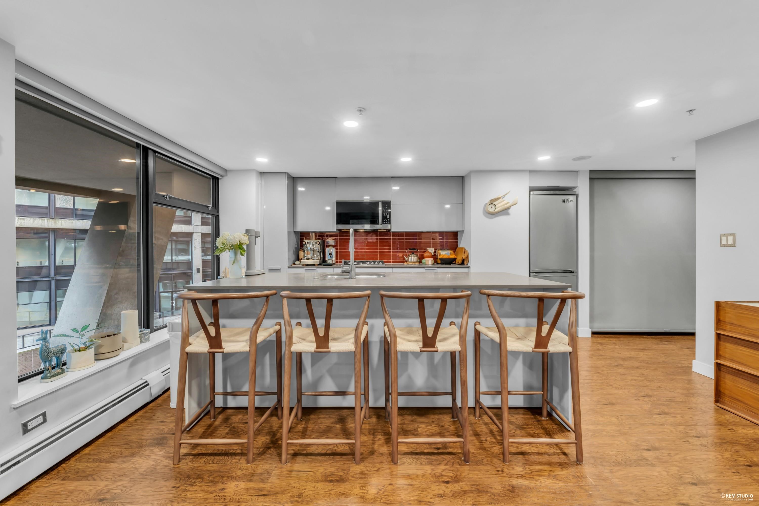 605 128 CORDOVA STREET, R3084781, BC,