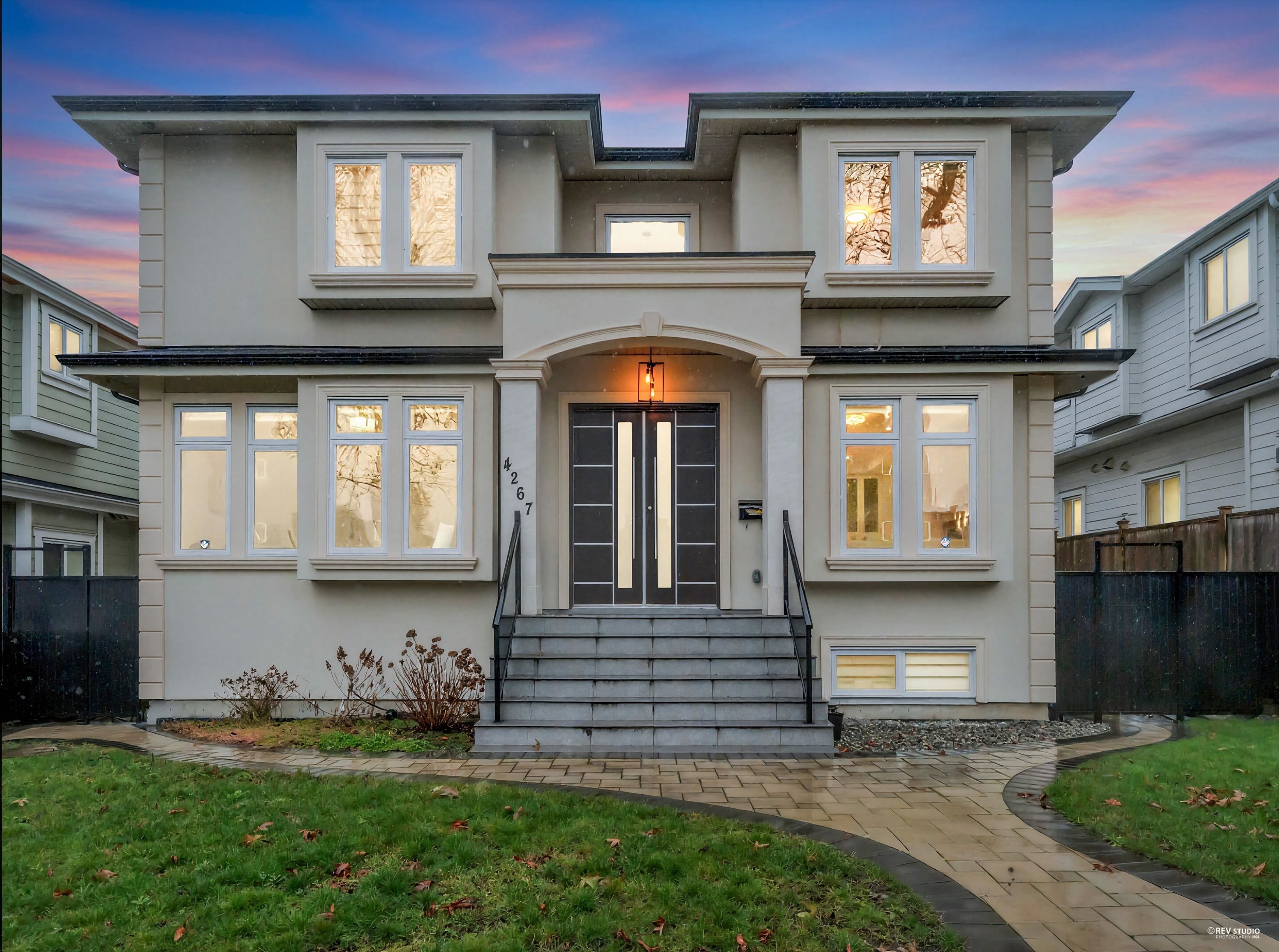 4267 PARKER STREET, Burnaby BC V5C 3C4, R3084813, BC,